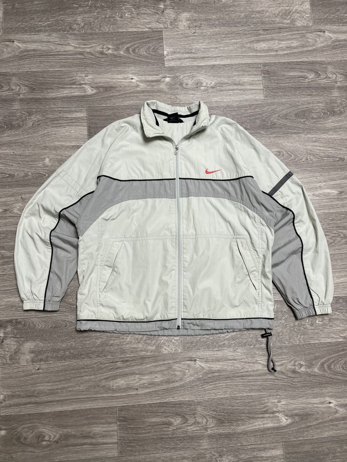 Nike Vintage Nike Swoosh Logo Retro Light Jacket 00s Size US S / EU 44-46 / 1 - 1 Thumbnail
