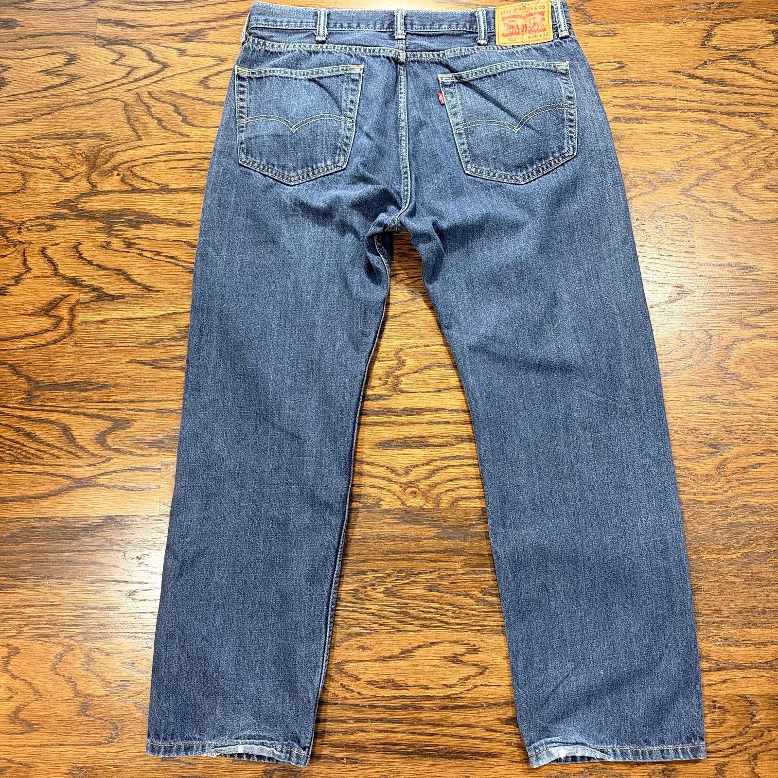 Levi's Levi's 505 Reg Fit Jeans Mens 38x32 Med Wash Straight Leg Size US 38 / EU 54 - 3 Thumbnail