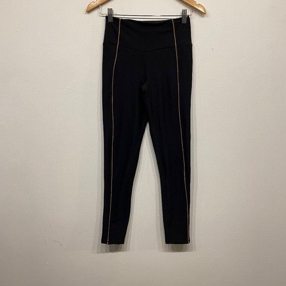 Abercrombie & Fitch Abercrombie & Fitch YPB Black Cropped Leggings With Brown Pi Size 26" / US 2 / IT 38 - 1 Thumbnail