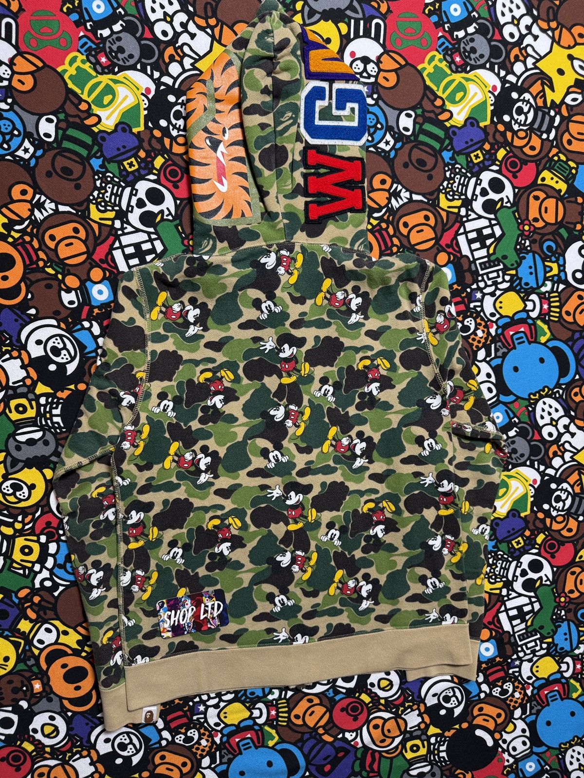 Bape A Bathing Ape X Mickey Mouse Green Camo Shark Hoodie Size S / US 4 / IT 40 - 13 Thumbnail