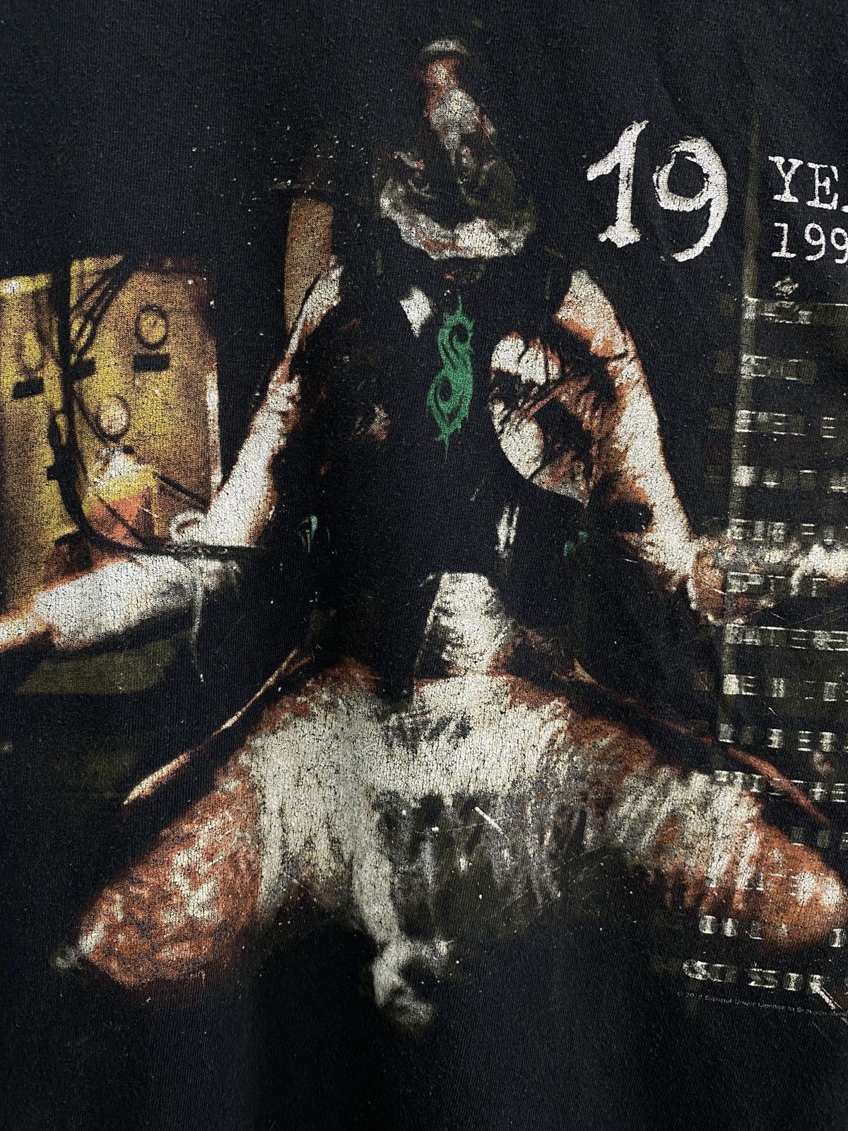 Slipknot 🇺🇸 Vintage Slipknot Debut Album 1999-2018 Rock Band T-Shirt Size US XL / EU 56 / 4 - 9 Thumbnail