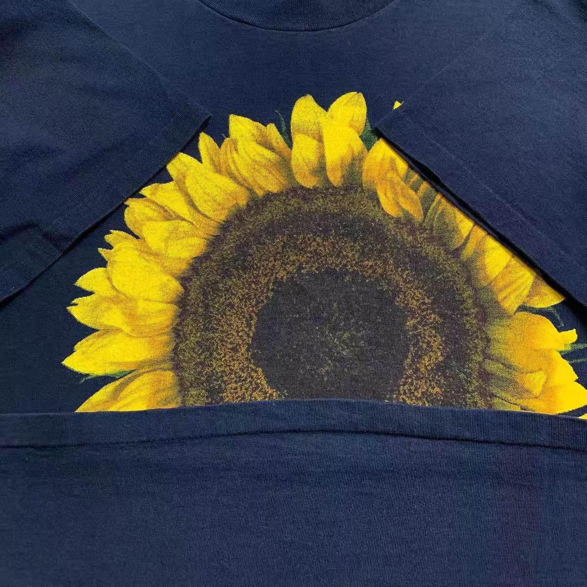 Vintage Blue sunflower print cotton t-shirt Size US M / EU 48-50 / 2 - 2 Thumbnail