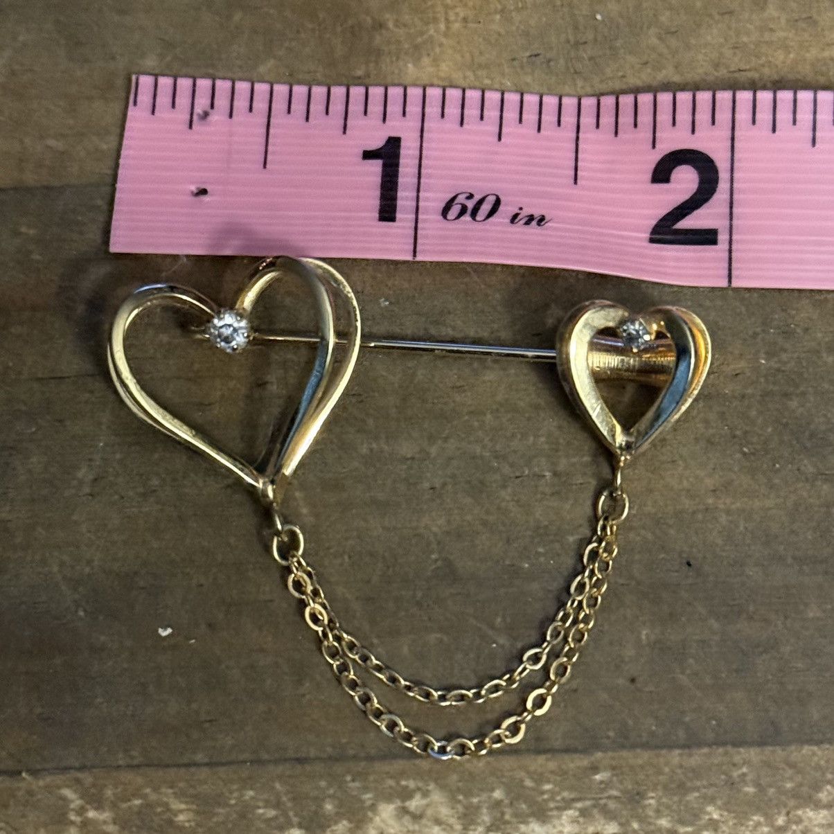 Vintage Vintage gold tone double hearts with swag chain stick pin Size ONE SIZE - 2 Thumbnail