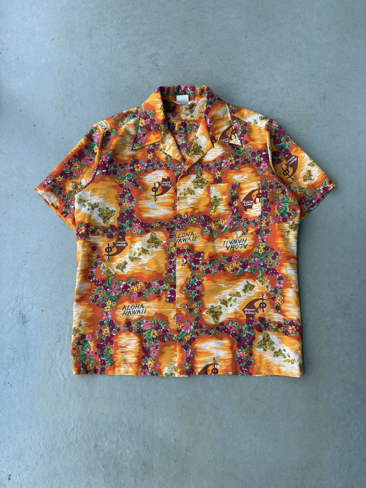 Vintage Vintage Hawaiian Tropical Short Sleeve Button Up Size US L / EU 52-54 / 3 - 1 Thumbnail