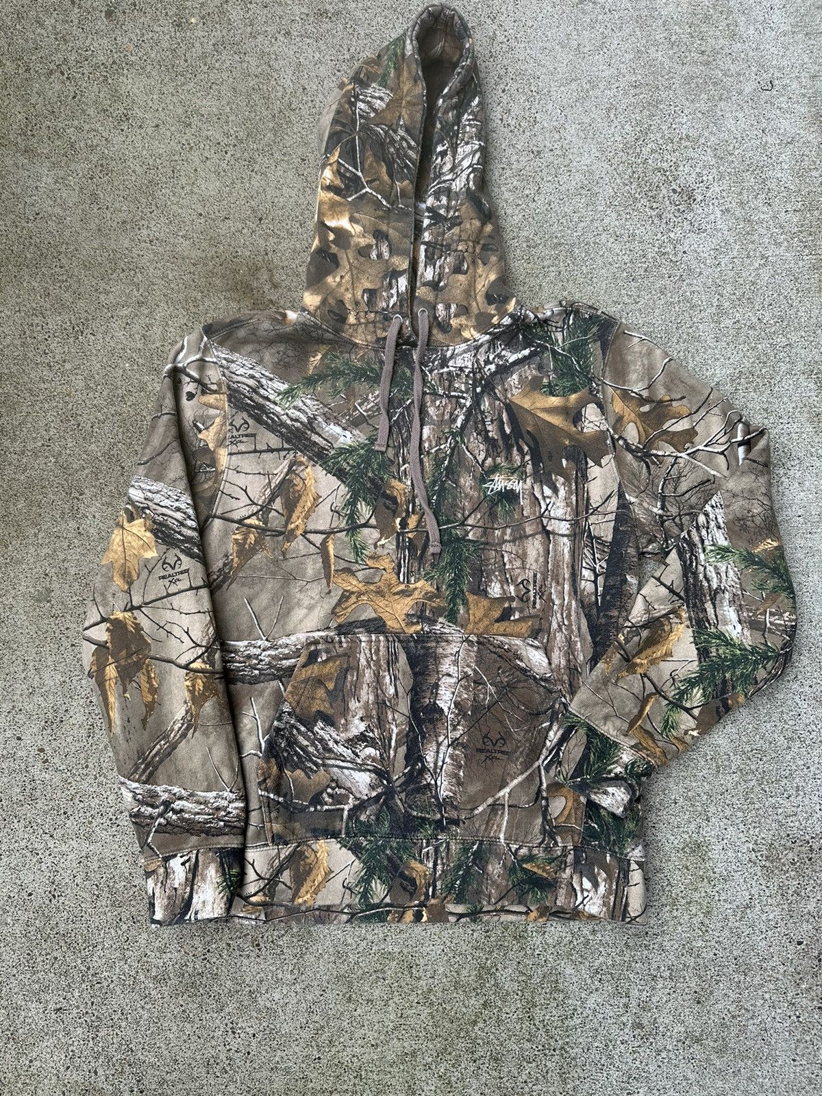 Realtree × Stussy Stussy X Realtree Hoodie | Grailed