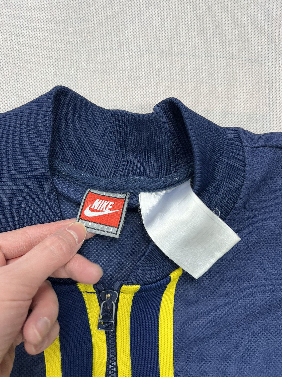 Nike × Vintage Tshirt Nike Michingan Vintage Jersey Size US XL / EU 56 / 4 - 4 Thumbnail