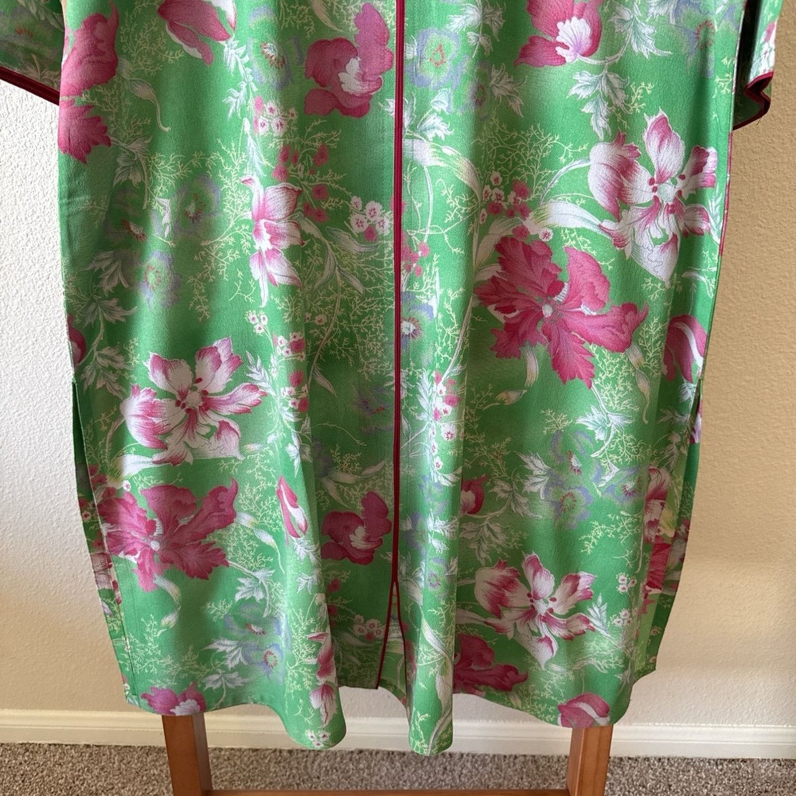 Neiman Marcus Vintage Neiman Marcus, silk Floral Green and Pink Dress Size M / US 6-8 / IT 42-44 - 2 Thumbnail
