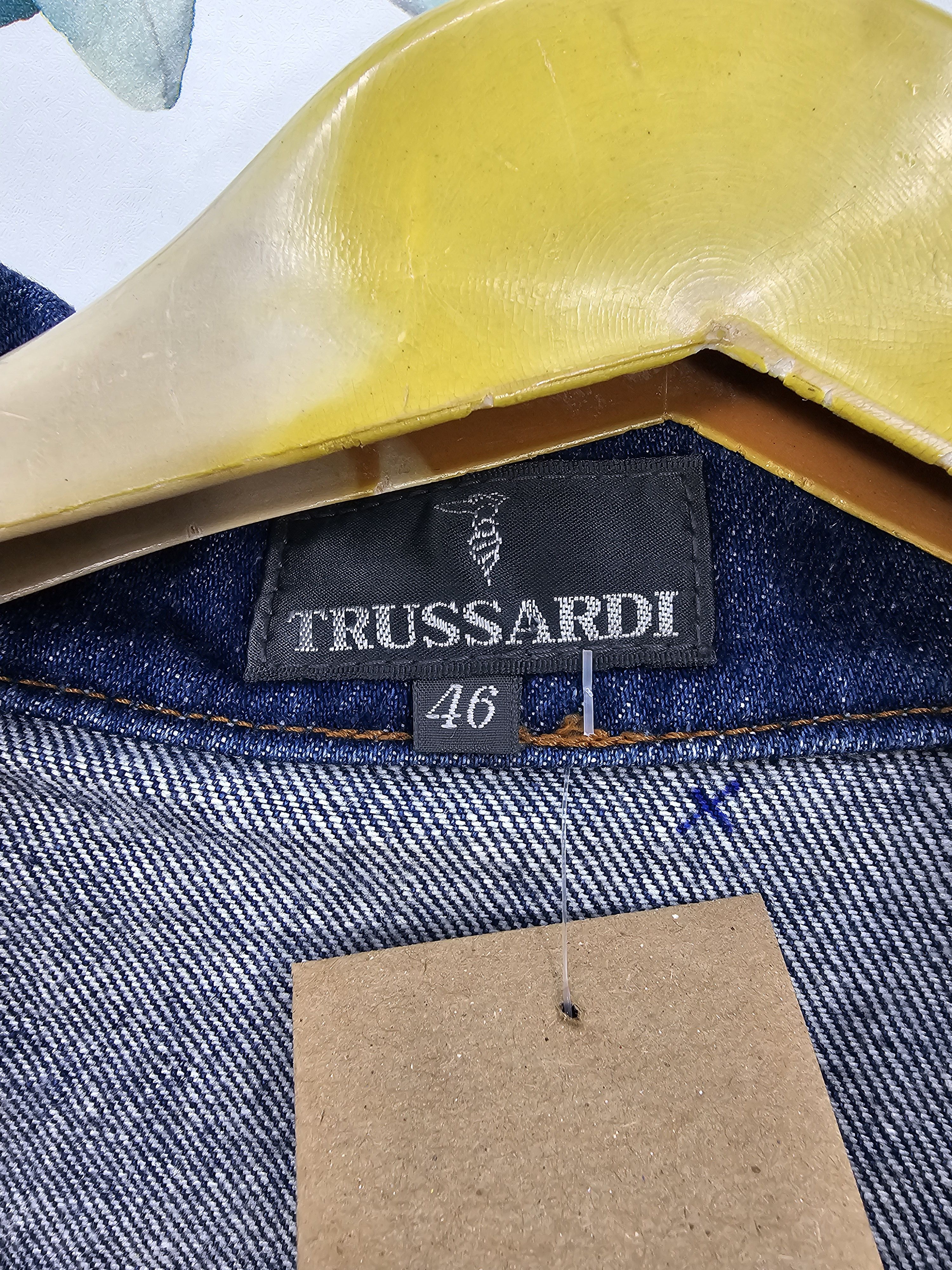 Trussardi Vintage TRUSSARDI Spellout Bomber Denim Jacket J0116 Size US L / EU 52-54 / 3 - 12 Thumbnail