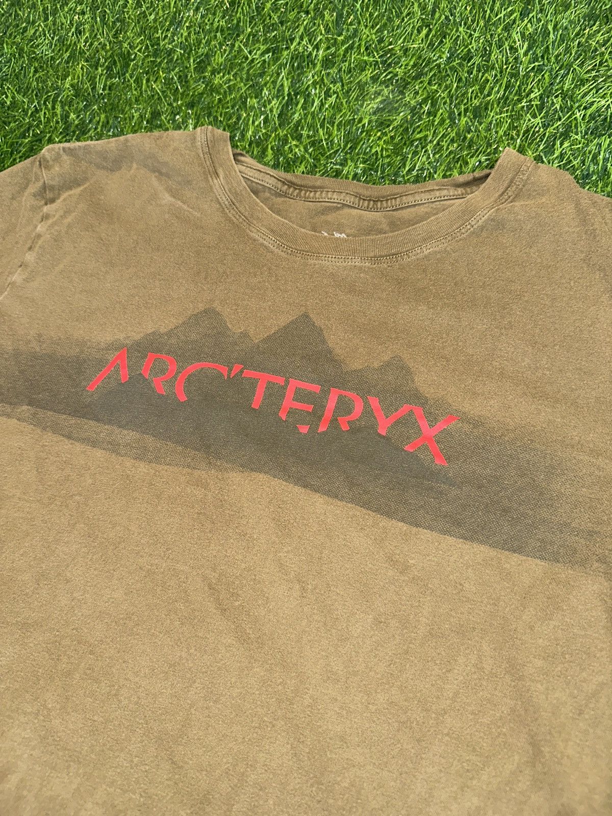 Arc'teryx Arcteryx mountain outdoors tee shirt size medium Size US M / EU 48-50 / 2 - 3 Thumbnail