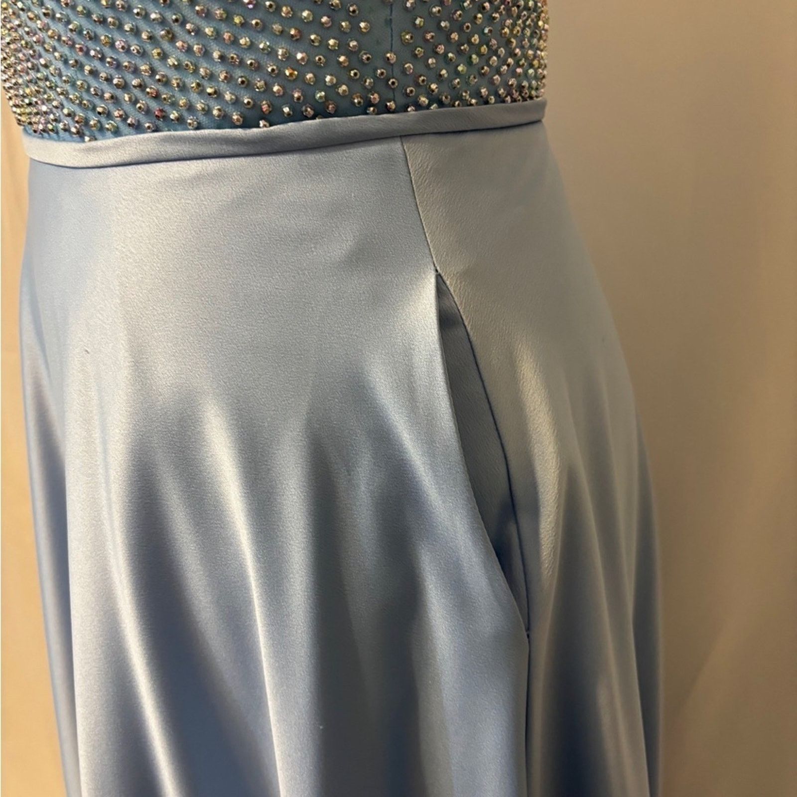 Other La Femme Light Blue Bead High Neck Cut Out Formal Prom Dress Size S / US 4 / IT 40 - 5 Thumbnail