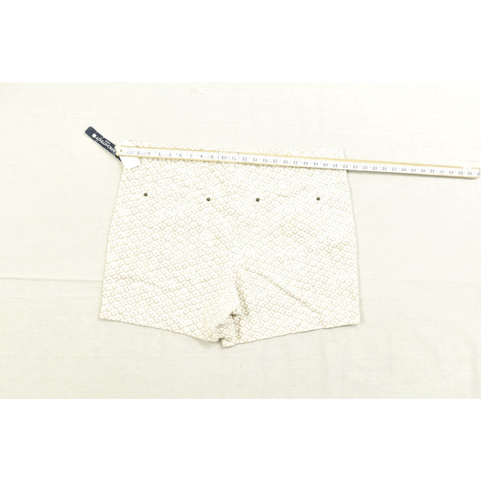 Architect Architect Women Shorts 20W Bermuda Plus Sand Stone White Geometric Pattern NWT Size 42" / US 20 - 3 Thumbnail