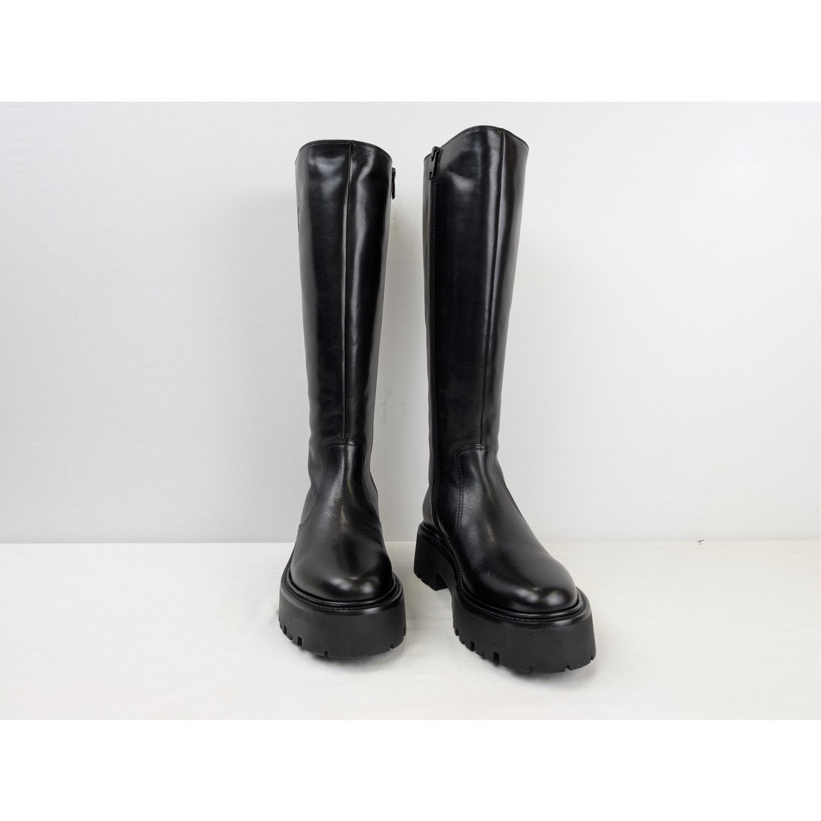 Celine o1rshd1 Bulky Zipped Boots leather with Triomphe signature Size US 9 / IT 39 - 6 Thumbnail