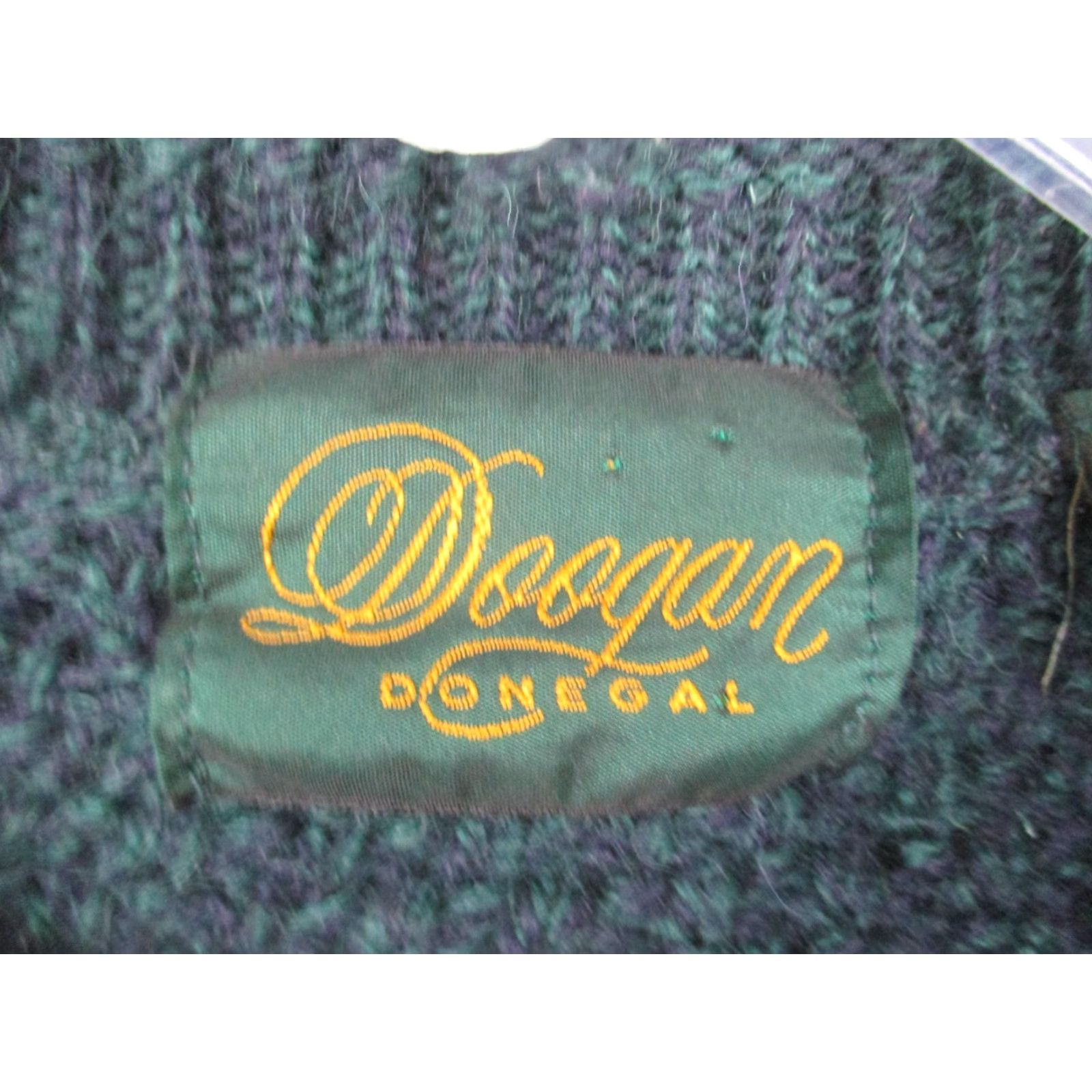 Vintage VINTAGE Doogan Donegal Sweater Mens Large Green Wool Aran Cable Knit Crewneck Ireland Size US L / EU 52-54 / 3 - 2 Thumbnail