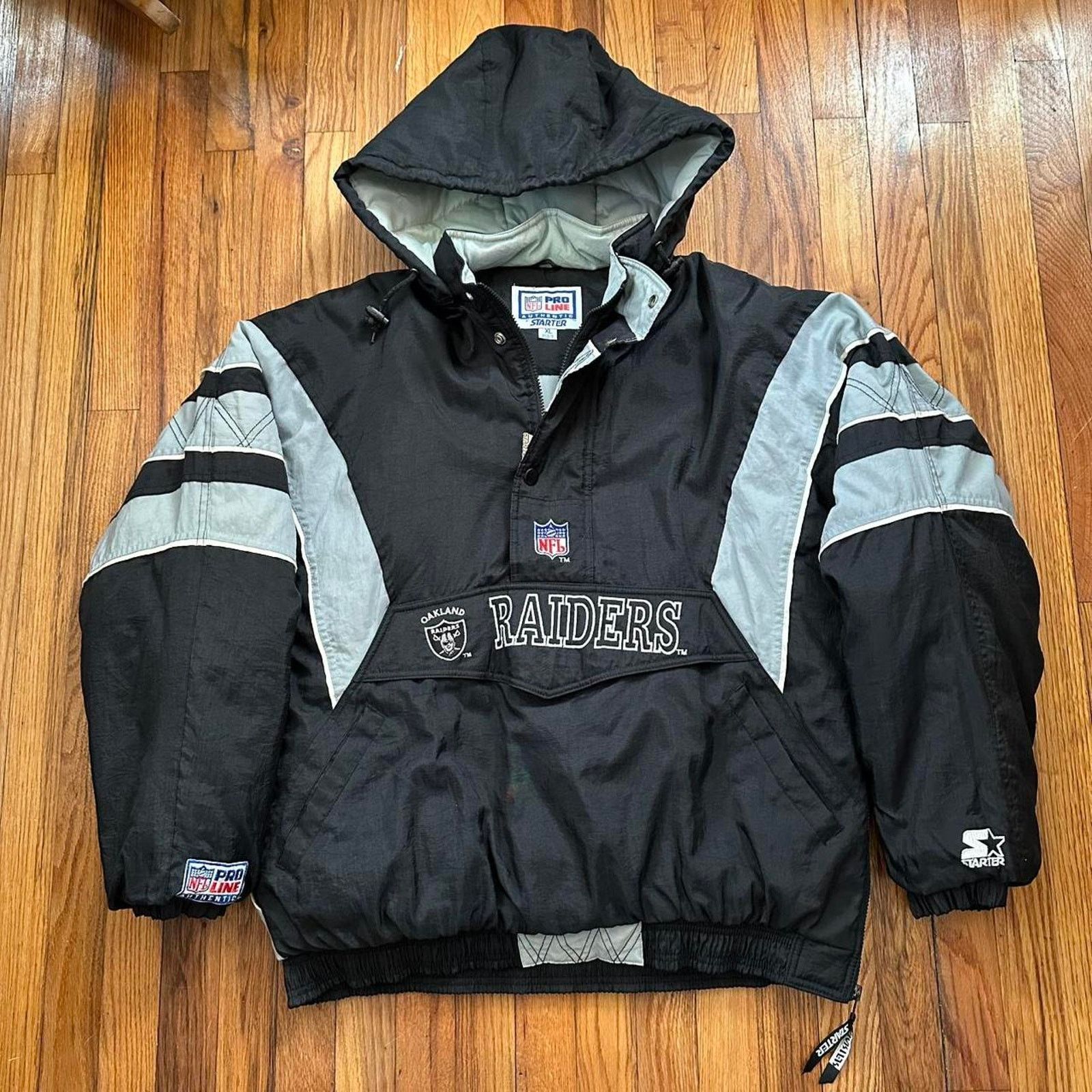 NFL × Starter × Vintage 2004 Starter NFL Pro Line Oakland Raiders Puffer Jacket XL Size US XL / EU 56 / 4 - 1 Thumbnail