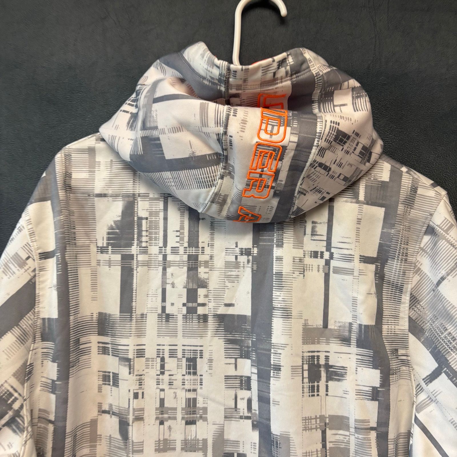 Under Armour Under Armour Hoodie XL Gray Orange Logo Athletic Pullover Size US XL / EU 56 / 4 - 8 Thumbnail