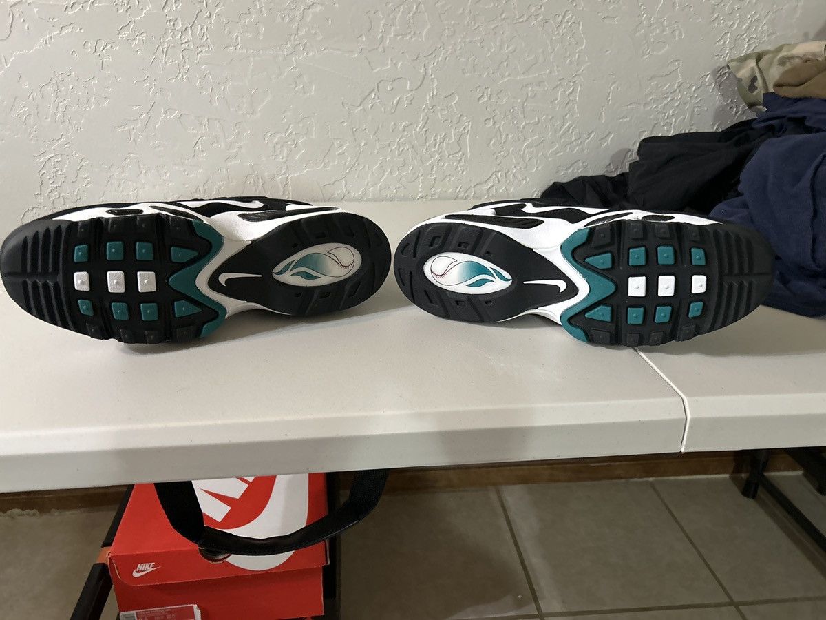 Nike Nike Air Griffey Max 1 Size US 9.5 / EU 42-43 - 7 Thumbnail