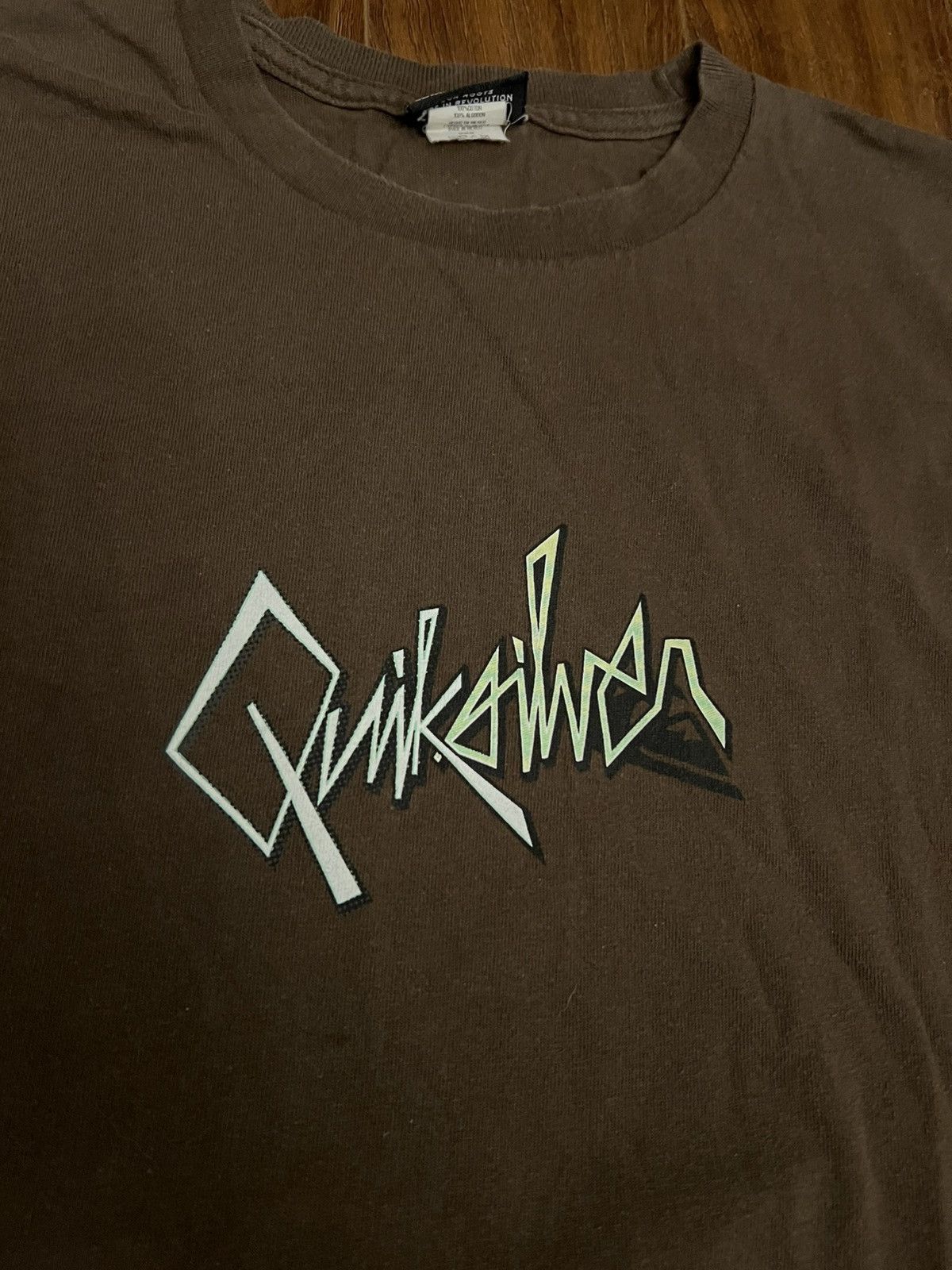 Vintage Vintage Y2K OG Quiksilver Graphic Surf Tee Size US M / EU 48-50 / 2 - 3 Thumbnail