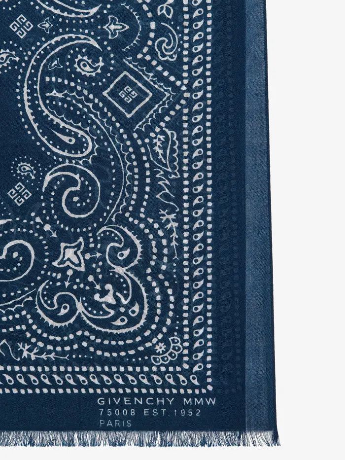 Givenchy o1srvl11e1124 Size:OS / Bandana Stole in Navy/White Size ONE SIZE - 2 Thumbnail