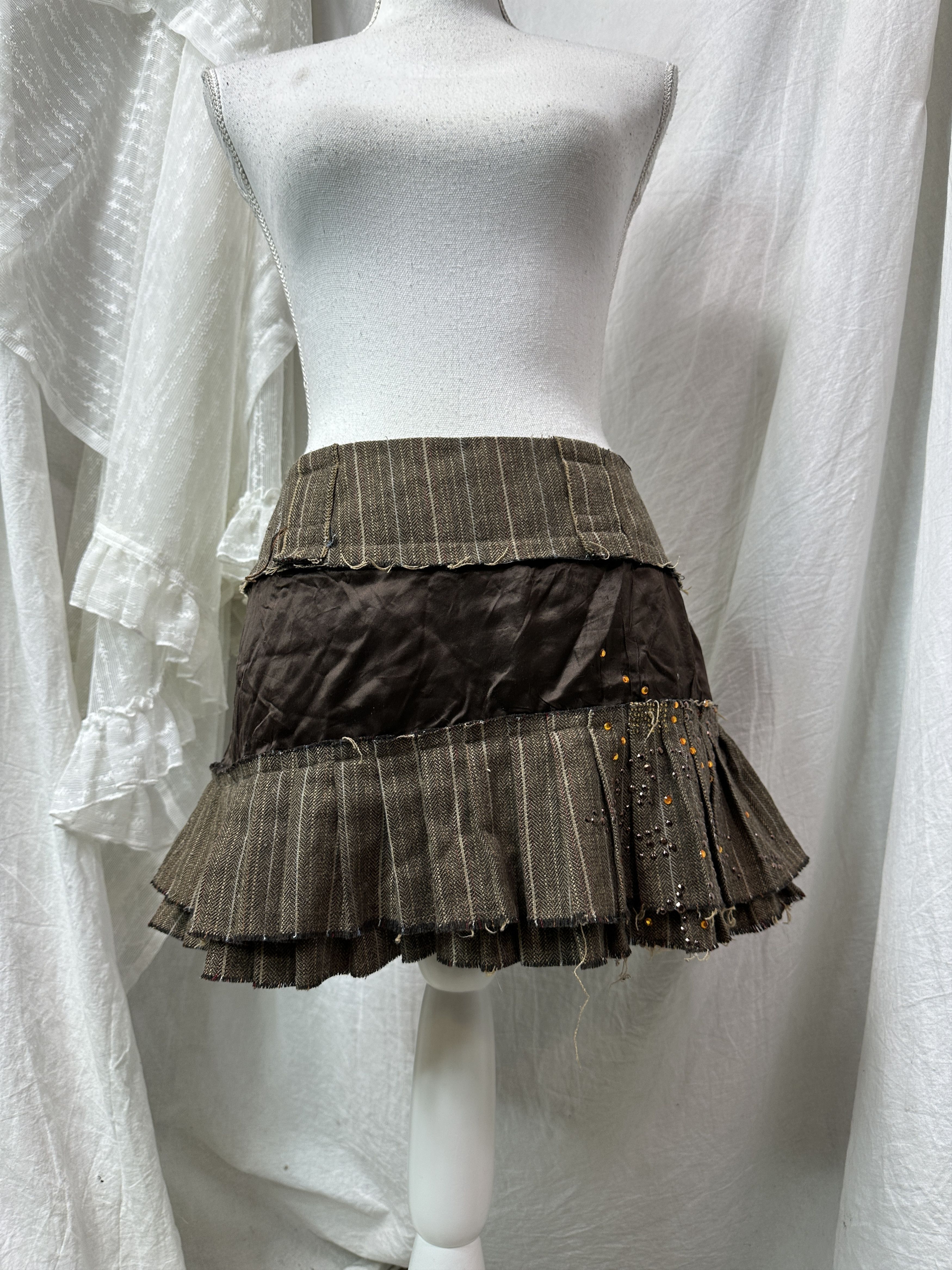 Vintage Vintage Mini Pleated Cottage Core Rhinestones Skirt Y2K Size 25" / US 0 / IT 36 - 1 Thumbnail