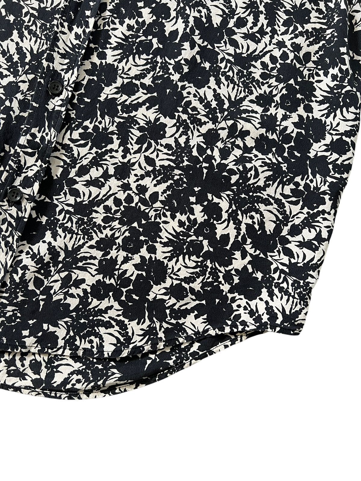 Hedi Slimane × Saint Laurent Paris Saint Laurent Paris Silk Floral Button Shirt Size US S / EU 44-46 / 1 - 5 Thumbnail