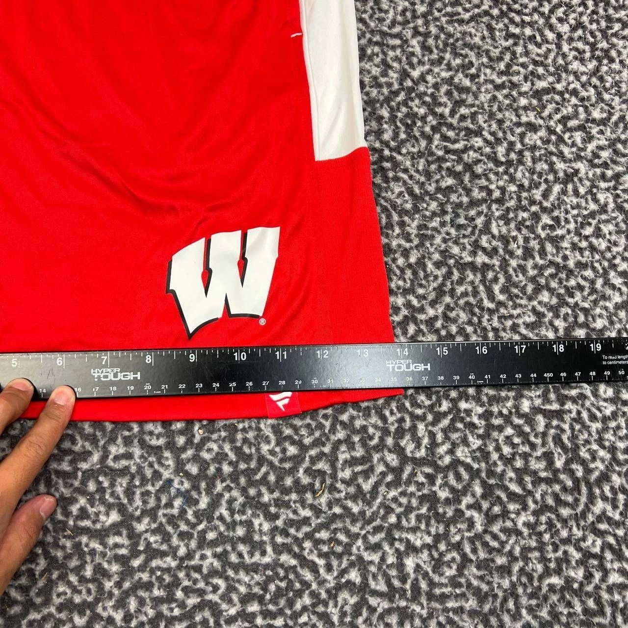 Other Wisconsin Badgers Athletic Shorts Men L Drawstring Size 30 Size US 30 / EU 46 - 5 Thumbnail