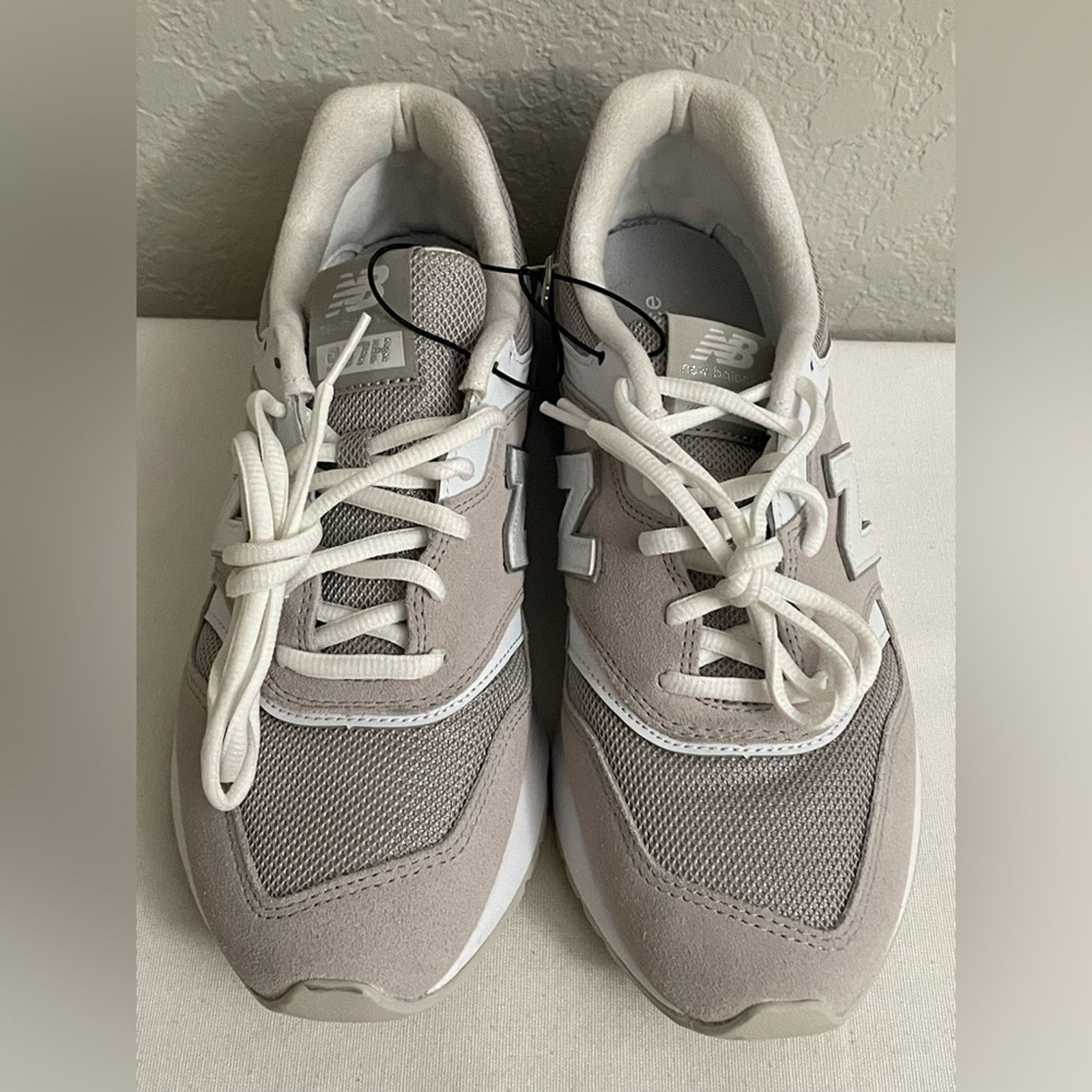 New Balance New Balance 997H Sneaker in Rain Cloud Women Size 8.5 Mens 7 Size US 8.5 / IT 38.5 - 2 Thumbnail