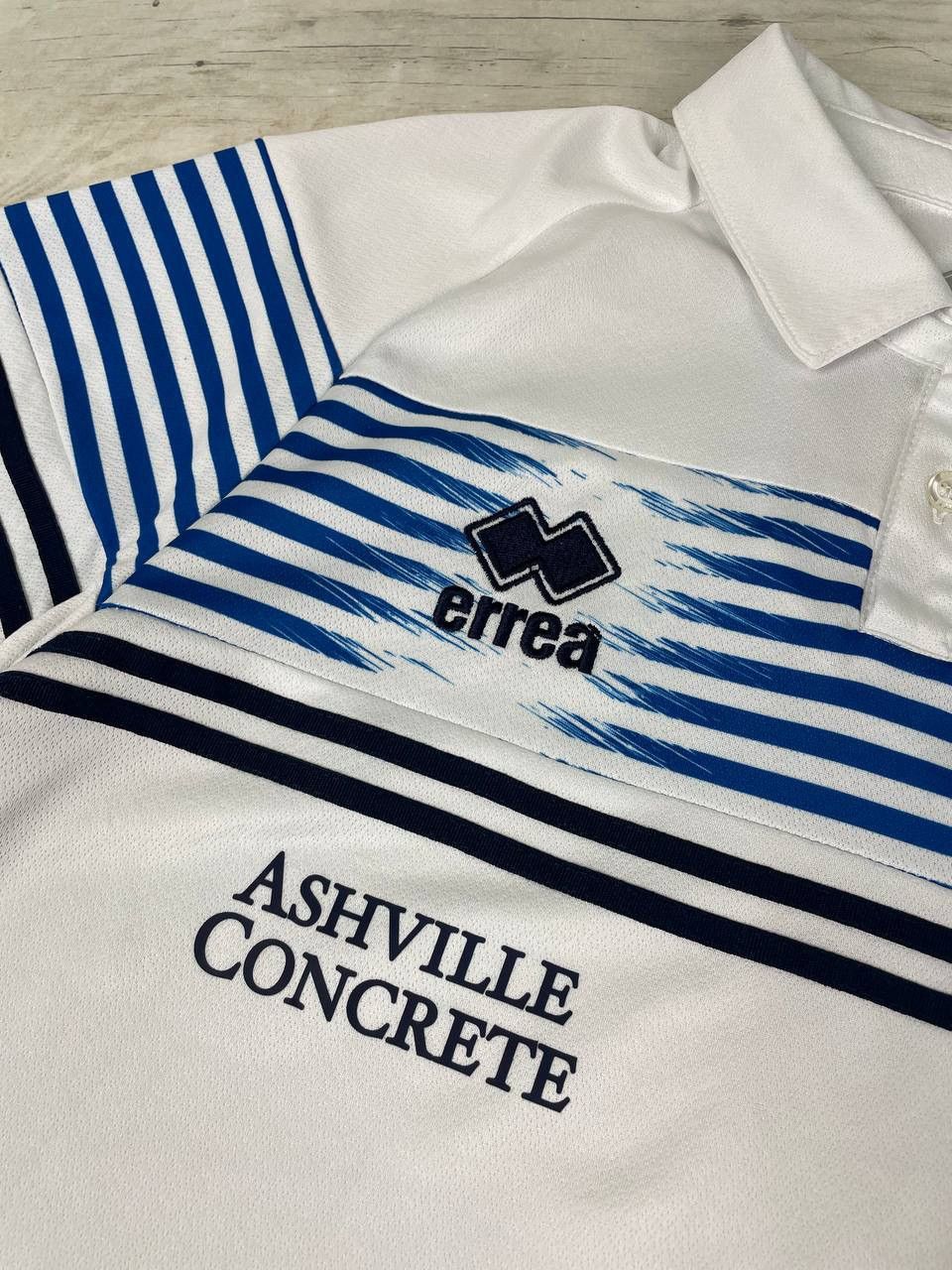 Errea Queens Park Rangers QPR 2021 2022 Polo Training Shirt Jersey Size US L / EU 52-54 / 3 - 5 Thumbnail