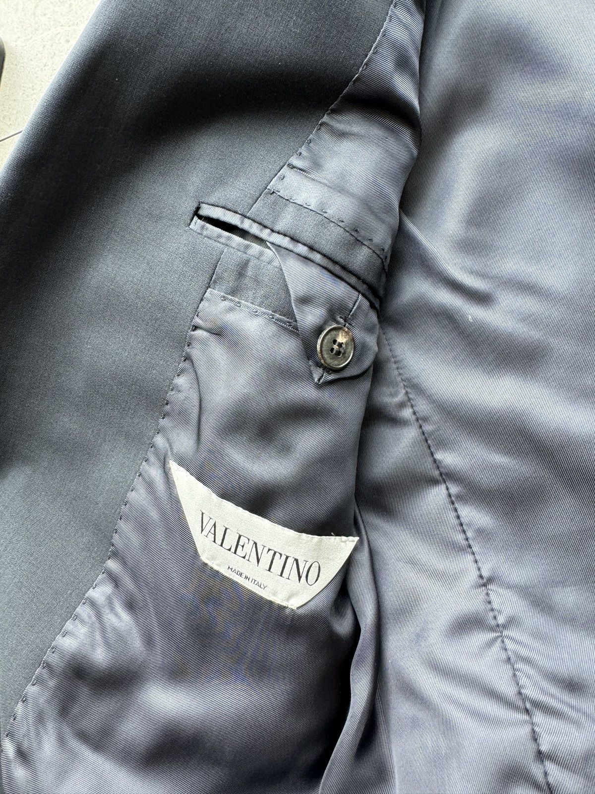 Valentino Valentino France Made in ITALY Men Tailor Fit Dark Navy Suit Size 44S - 14 Thumbnail