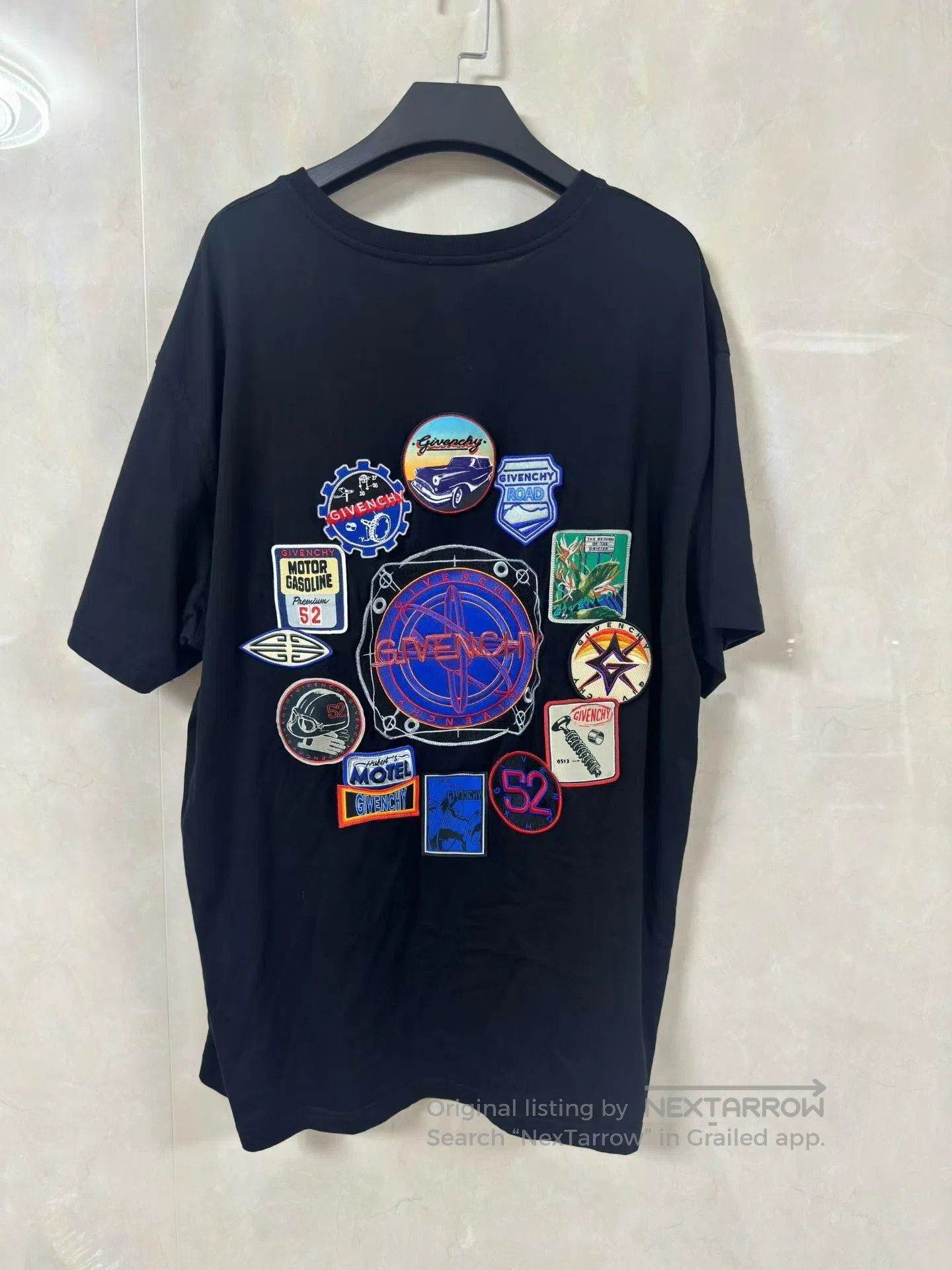 Japanese Brand Givenchy Badge Short-Sleeve T-Shirt. Size US XXL / EU 58 / 5 - 3 Thumbnail