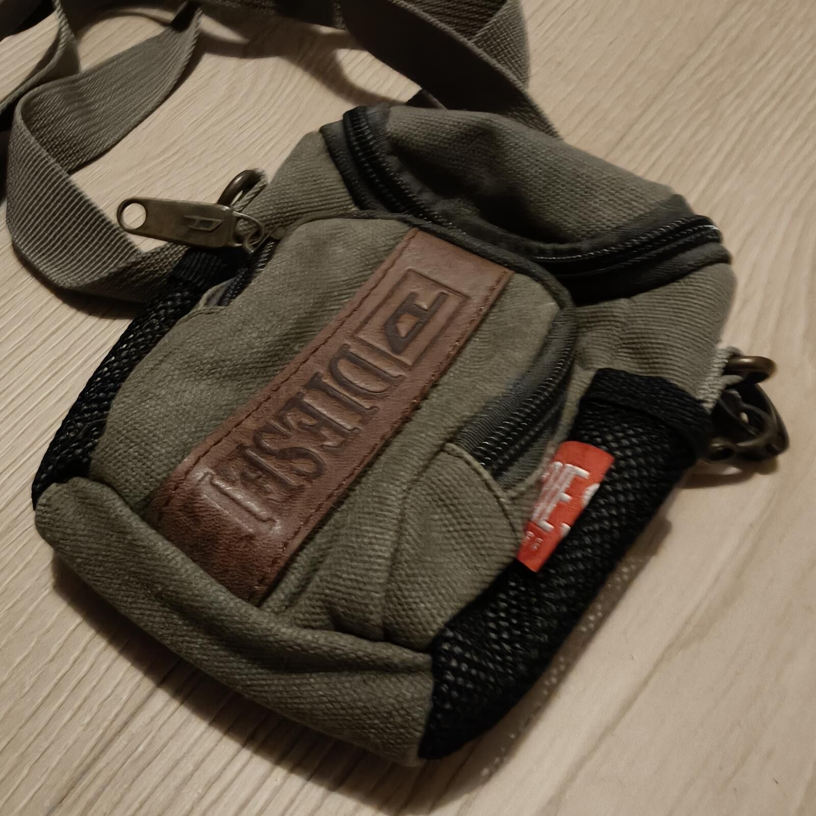 Diesel Diesel Mini Side Bag / Sling Bag / Shoulder Bag Size ONE SIZE - 2 Thumbnail
