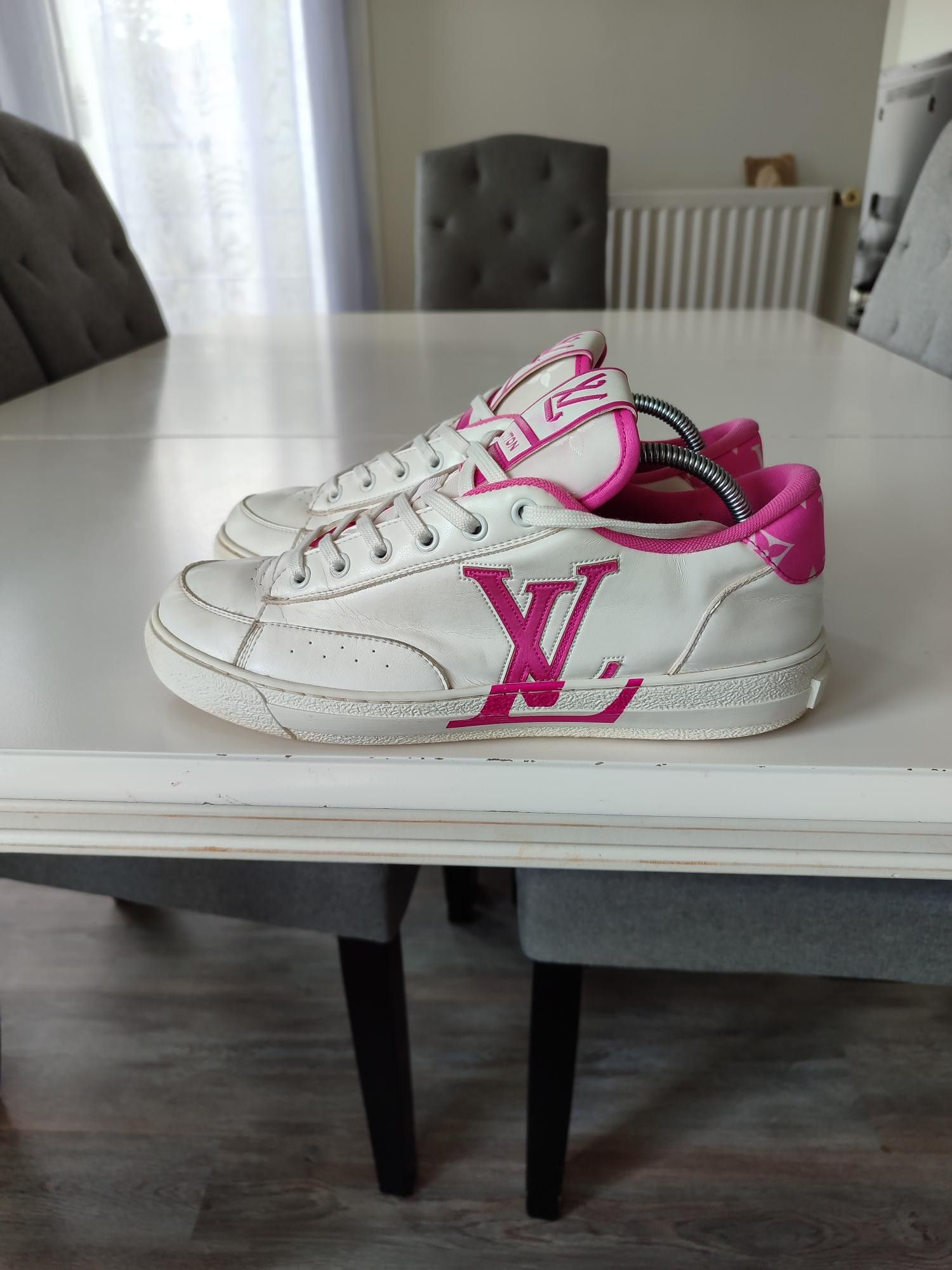 Louis Vuitton BASKETS LOUIS VUITTON CHARLIE Size US 9.5 / IT 39.5 - 1 Thumbnail