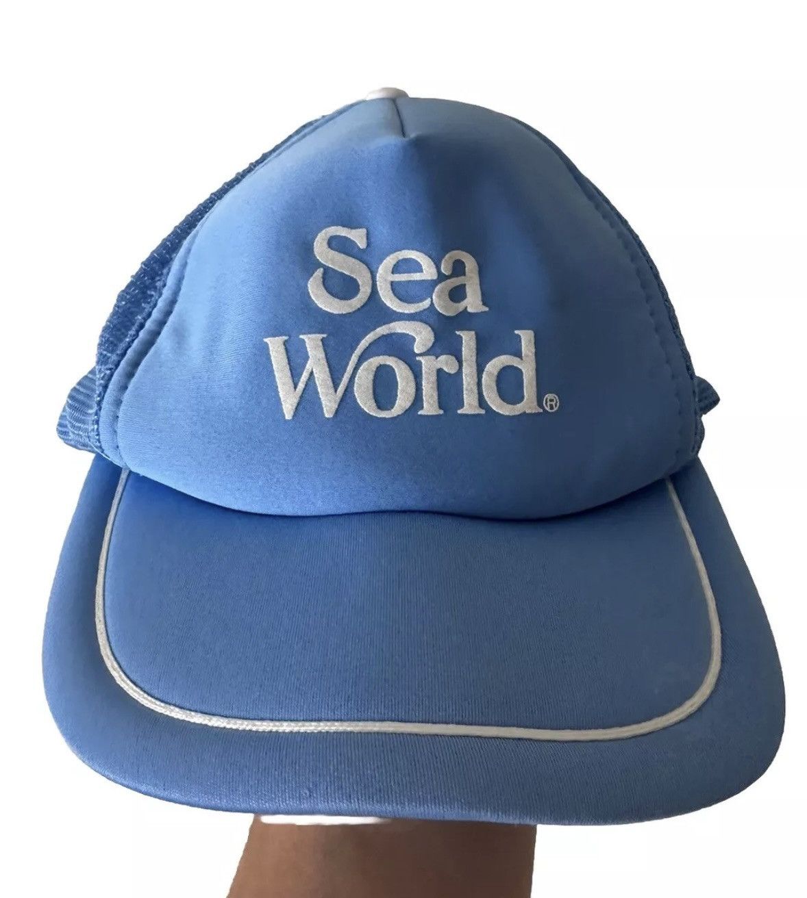 Vintage Vintage 80s Sea World Graphic Logo Trucker Hat Size ONE SIZE - 1 Thumbnail
