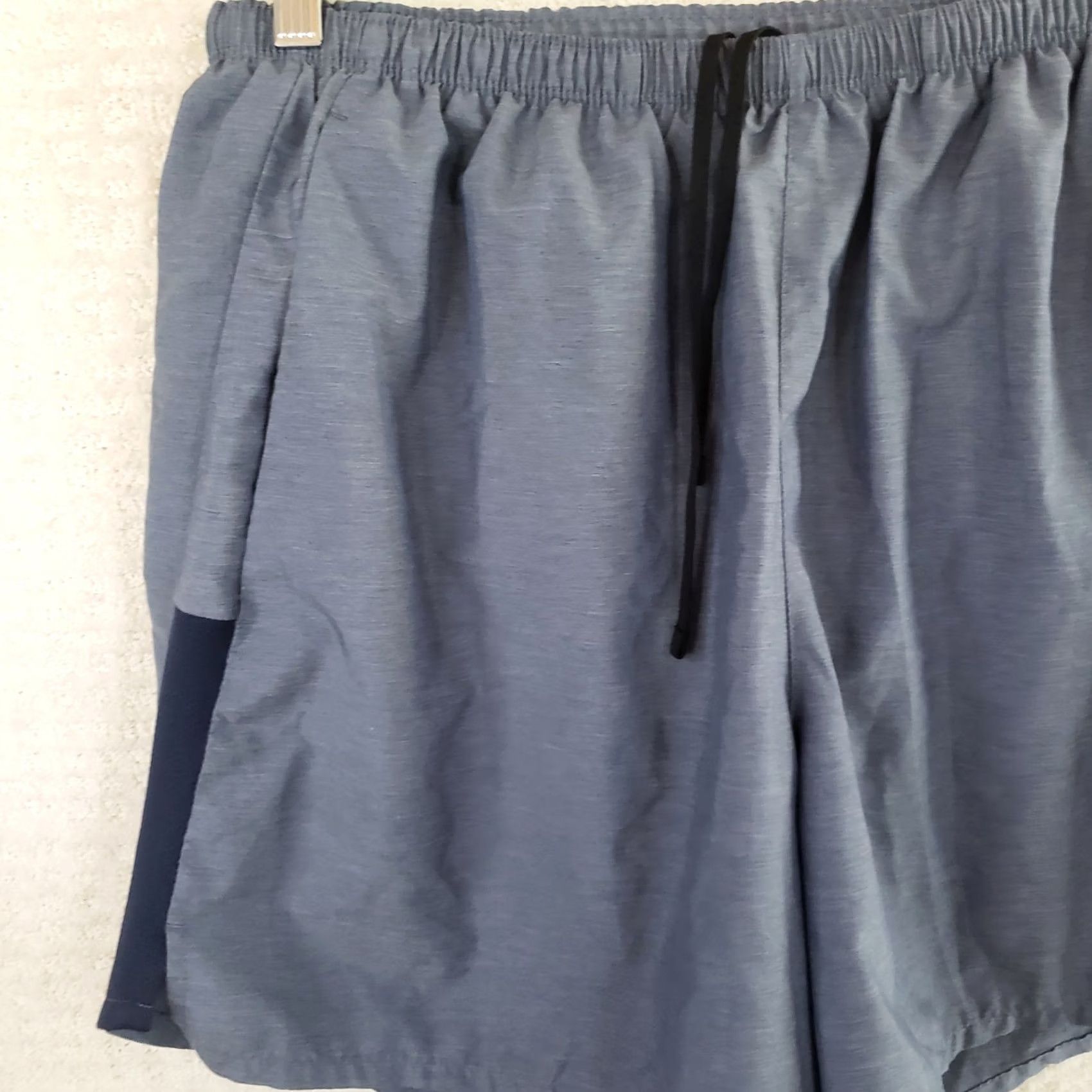 Nike Nike Dri-FIT Training Shorts Men XL Gray 9 Inseam Lightweight Pockets Elastic Waist Quick Dry Moisture Wicking Regular Fit Athletic Sportswear Size US 36 / EU 52 - 2 Thumbnail