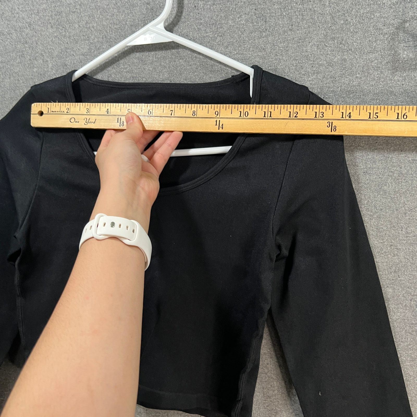Other Workout 2 PC Crop Top Long Sleeve and Short Bottom Size M / US 6-8 / IT 42-44 - 10 Thumbnail