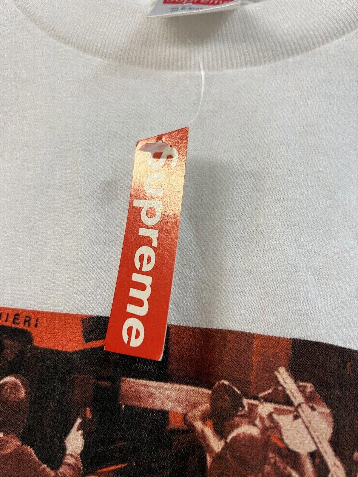 Supreme 2001 Supreme Protest Tee Carabinieri Carlo Giuliani XL Size US XL / EU 56 / 4 - 4 Thumbnail