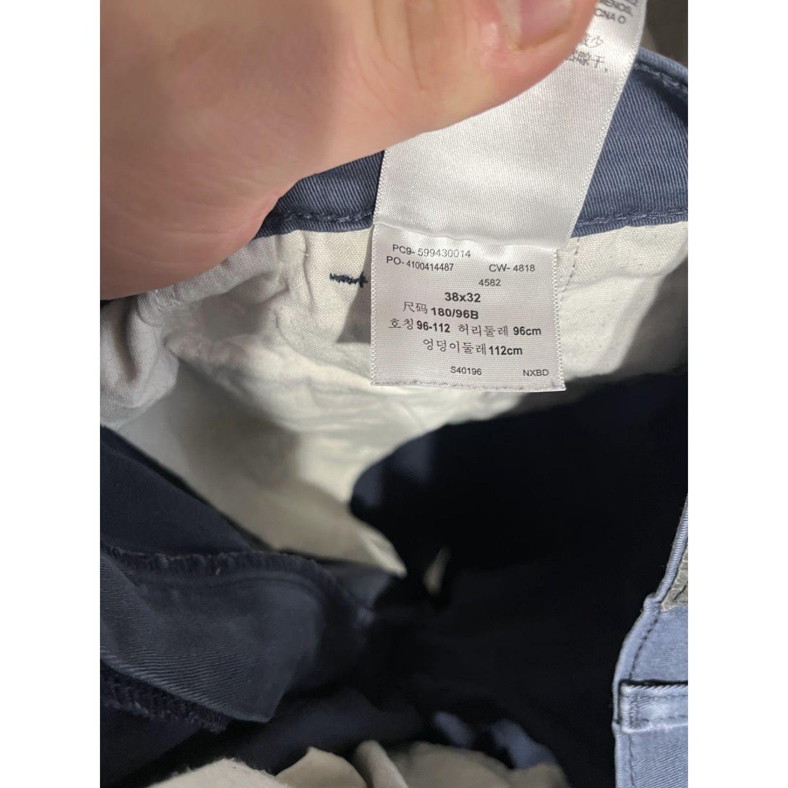 Vintage VINTAGE Levi Strauss Signature Jeans Mens 38x32 Medium Blue S61 Straight Denim<|vq_4520|> Size US 38 / EU 54 - 6 Thumbnail