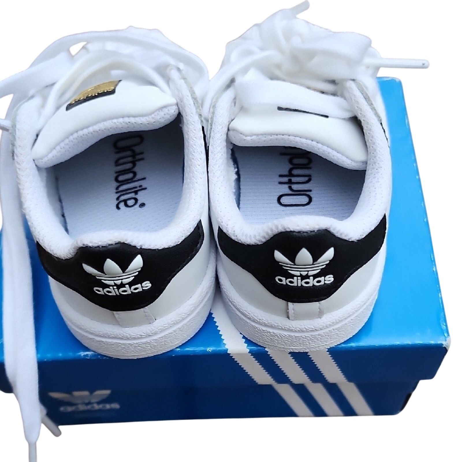 Adidas Adidas White and Black Superstar Sneakers with Shell Toe Size US 4 / IT 34 - 4 Thumbnail