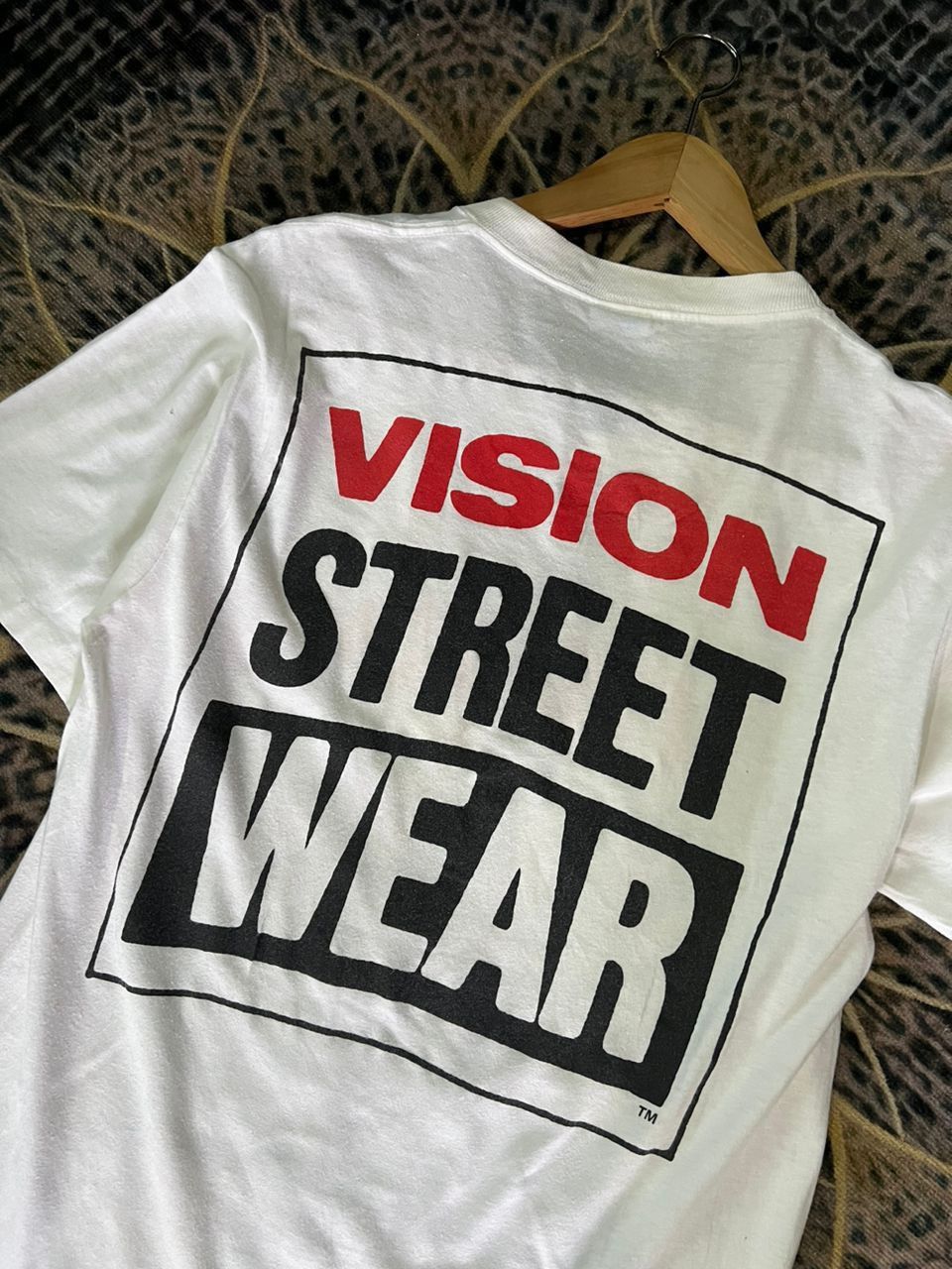 Vintage × Vision Streetwear Vintage 80s Single Stitch Vision Streetwear Spellout Size US L / EU 52-54 / 3 - 11 Thumbnail