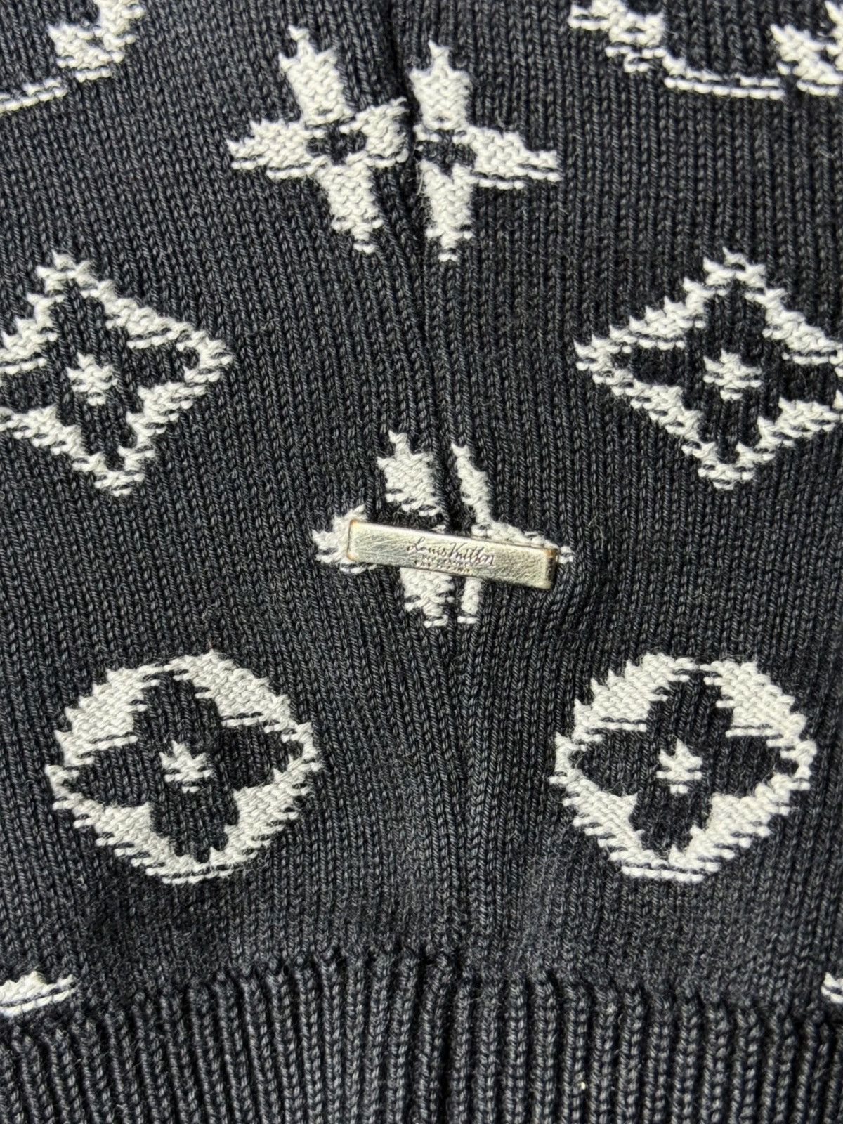 Louis Vuitton LOUIS VUITTON Gradient Cotton Crewneck Size US L / EU 52-54 / 3 - 4 Thumbnail