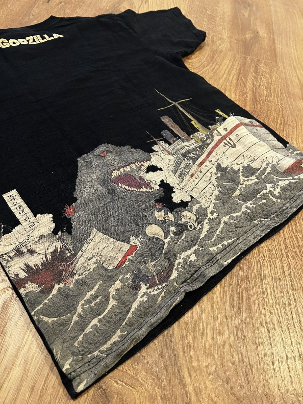 Other Godzilla black graphic tee with Japanese style artwork Size US S / EU 44-46 / 1 - 1 Thumbnail