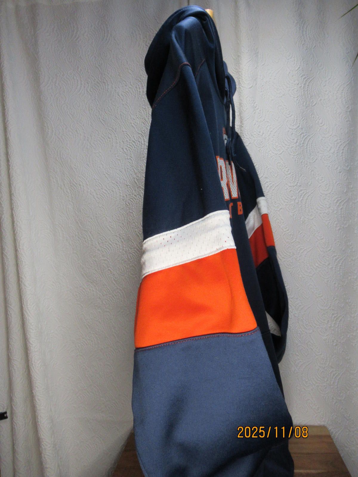 NFL Broncos Hoodie Size US XL / EU 56 / 4 - 2 Thumbnail