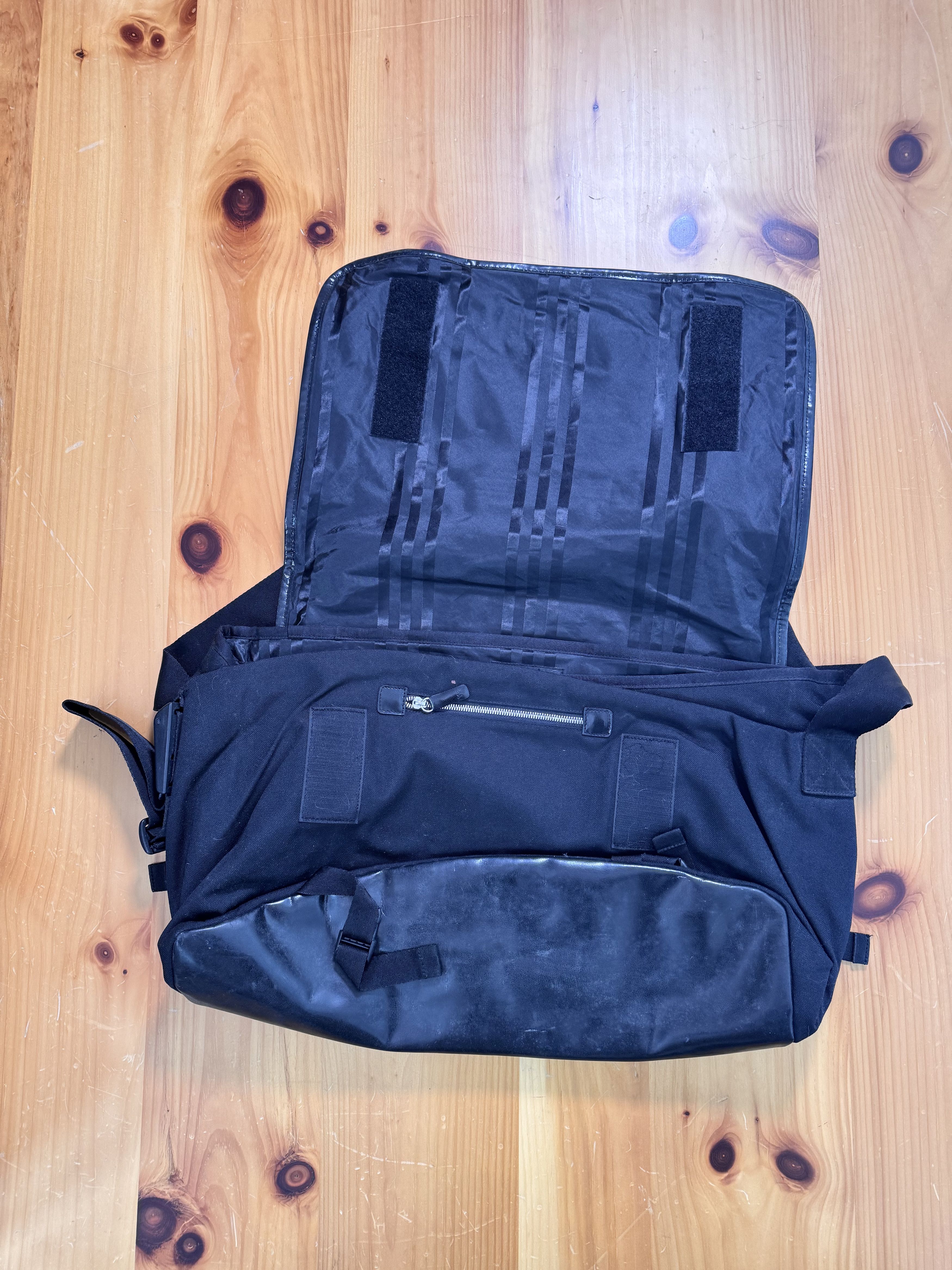 Yohji Yamamoto Rare ss 04 2004 Y-3 Yohji Heroes Heros messenger bag Size ONE SIZE - 5 Thumbnail