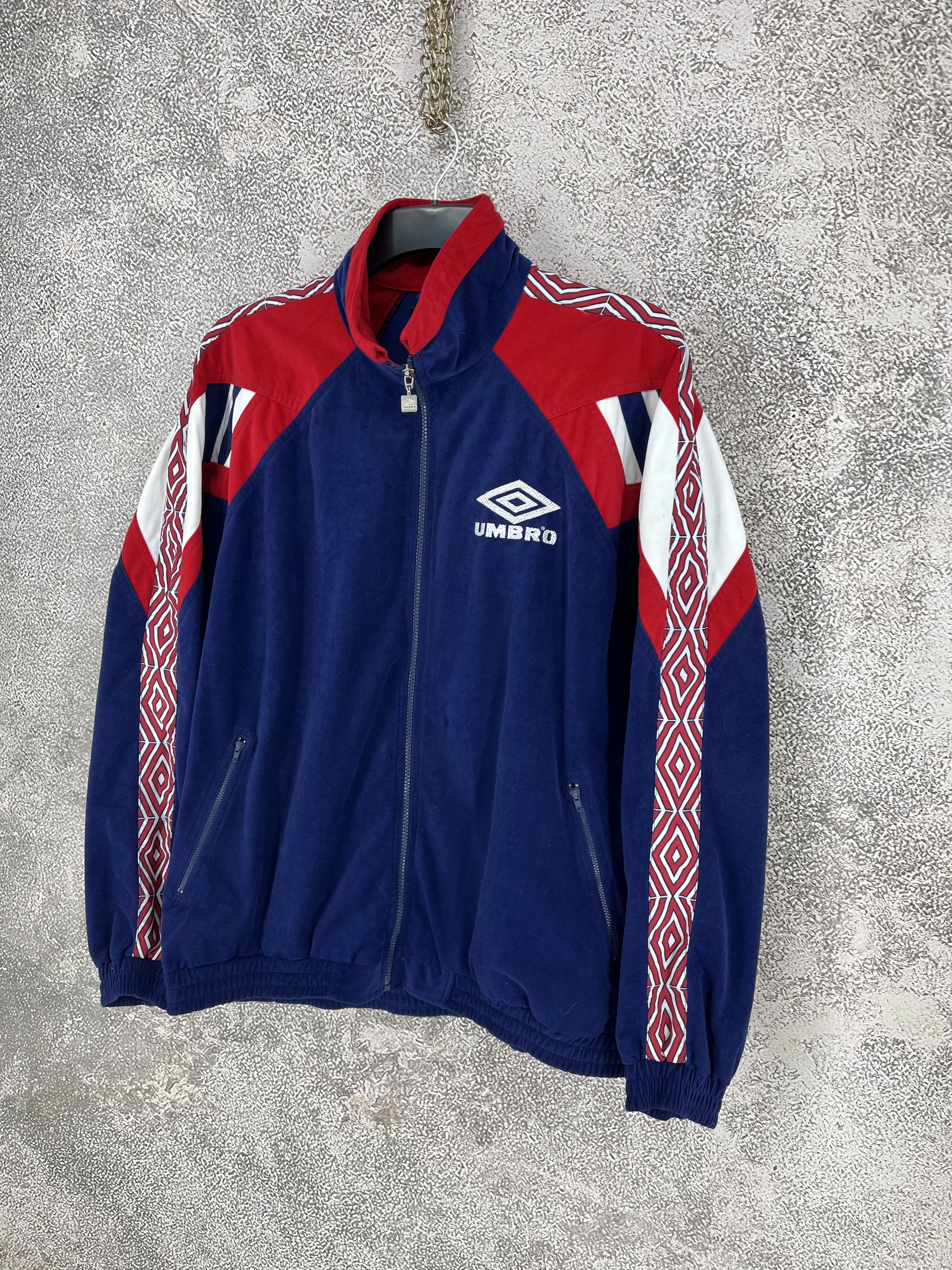 Umbro VERY RARE UMBRO VELOURS FC MANCHESTER UNITED Size US L / EU 52-54 / 3 - 4 Thumbnail
