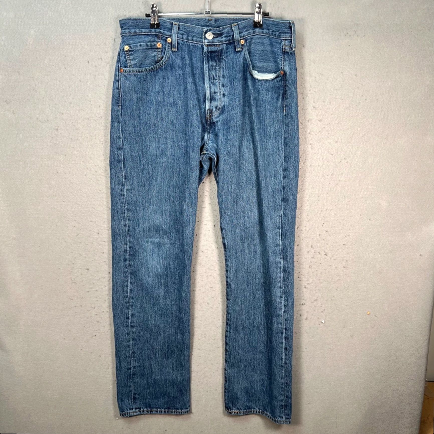 Levi's Levi's 501 Jeans Mens 33x31 Blue Denim Button Fly 100% Cotton Regular Fit Vintage: No Size US 33 - 2 Thumbnail