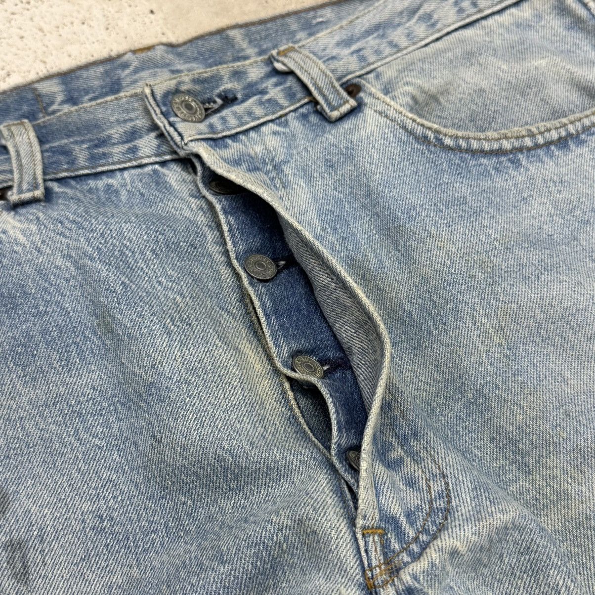 Levi's Vintage Levis 501 Buttonfly Distressed Repaired Denim Pants Size US 32 / EU 48 - 9 Thumbnail