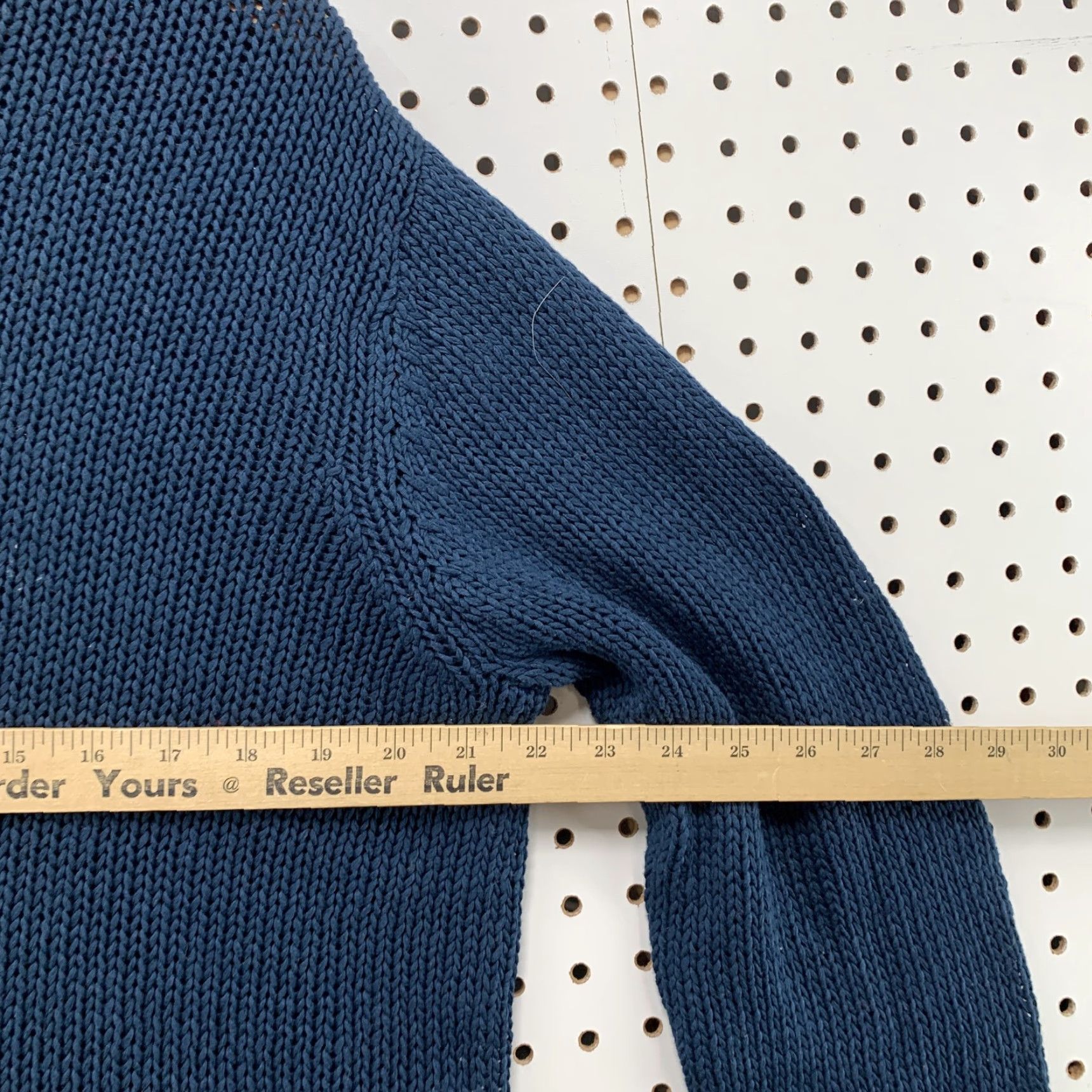 Robert Graham Robert Graham Mens Sweater Navy Blue Large Crew Neck Knit Pullover 90s Style Patternless Crew Neck Mens Size US L / EU 52-54 / 3 - 5 Thumbnail
