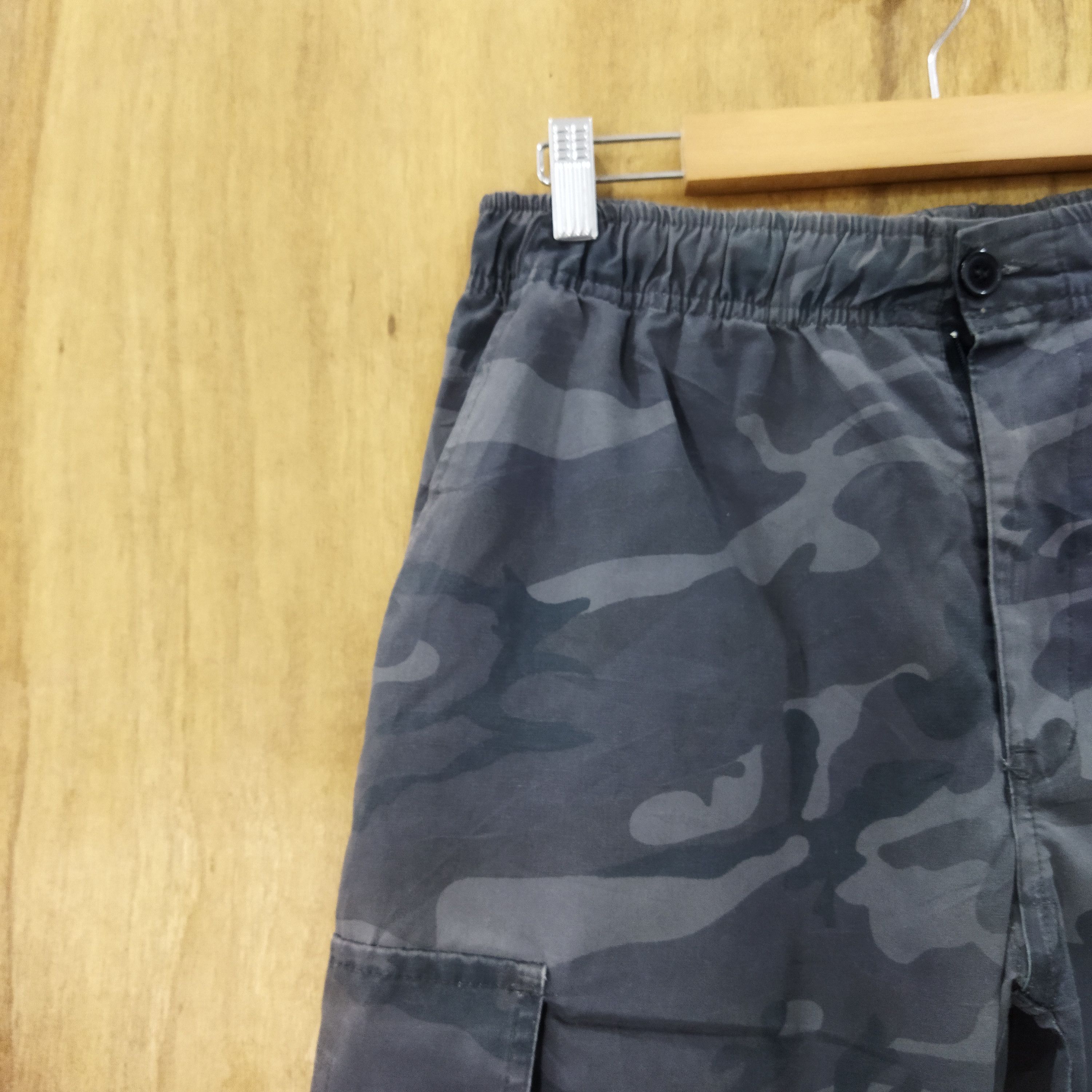 Japanese Brand GRAY CAMO CARGO PANTS Size US 30 / EU 46 - 4 Thumbnail