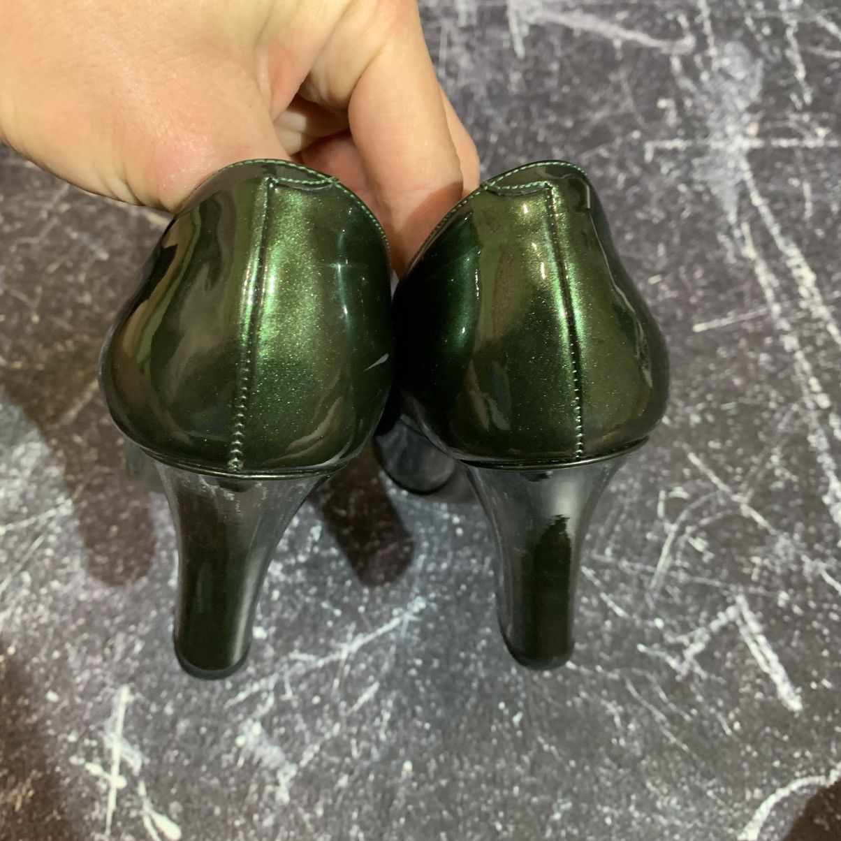 Yves Saint Laurent Yves Saint Laurent Amazing Green Women’s Heels size 35.5 Size US 5.5 / IT 35.5 - 21 Thumbnail