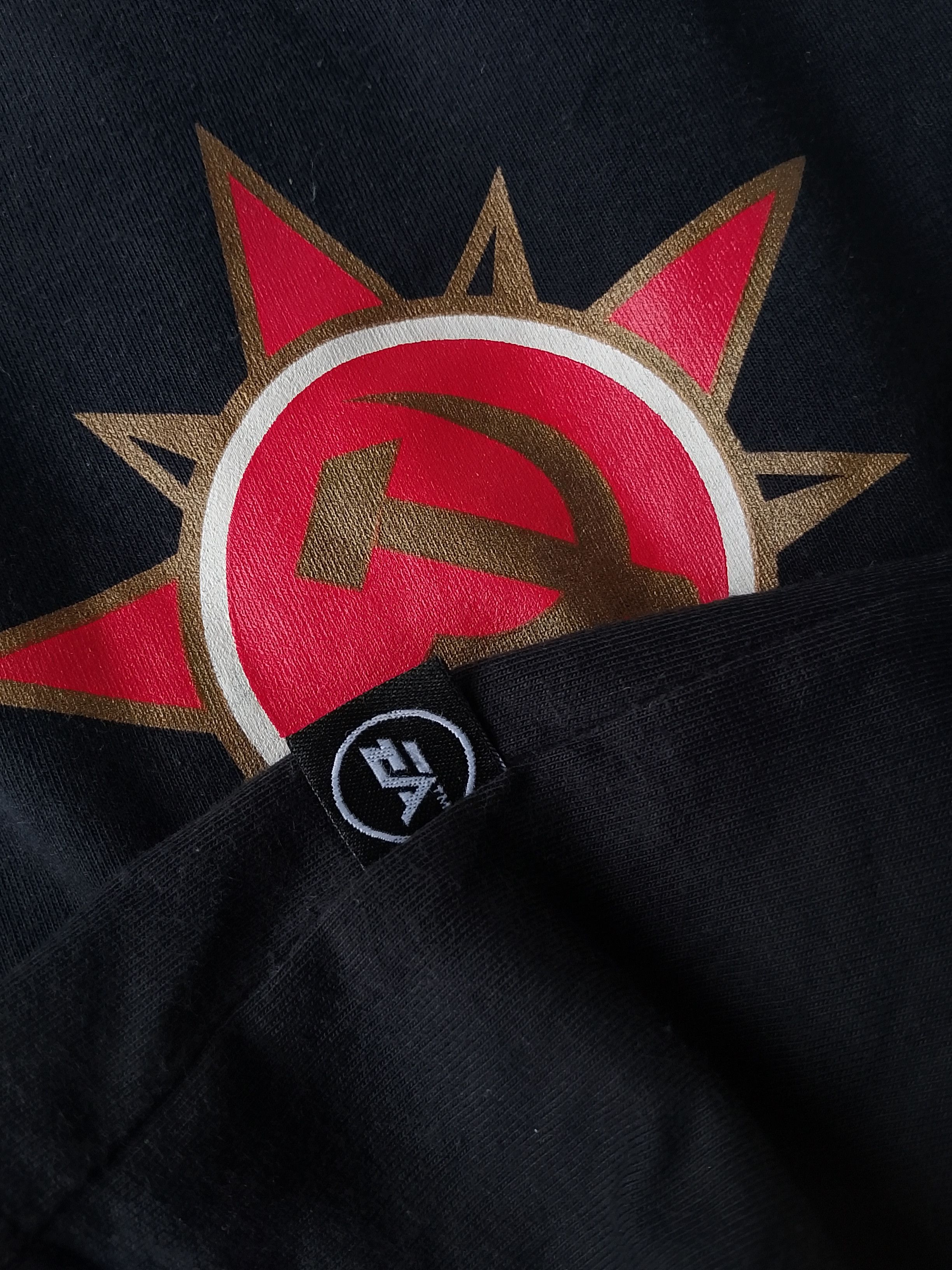 The Game Vintage Y2K EA Game Red Alert 3 Command Conquer Promo Tees Size US L / EU 52-54 / 3 - 9 Thumbnail