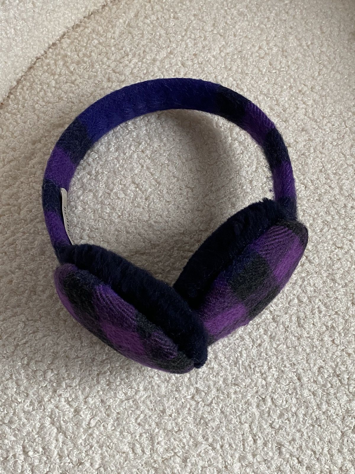 image of Burberry Ear Warmer Earmuffs Cashmere in Black/Purple, Women's